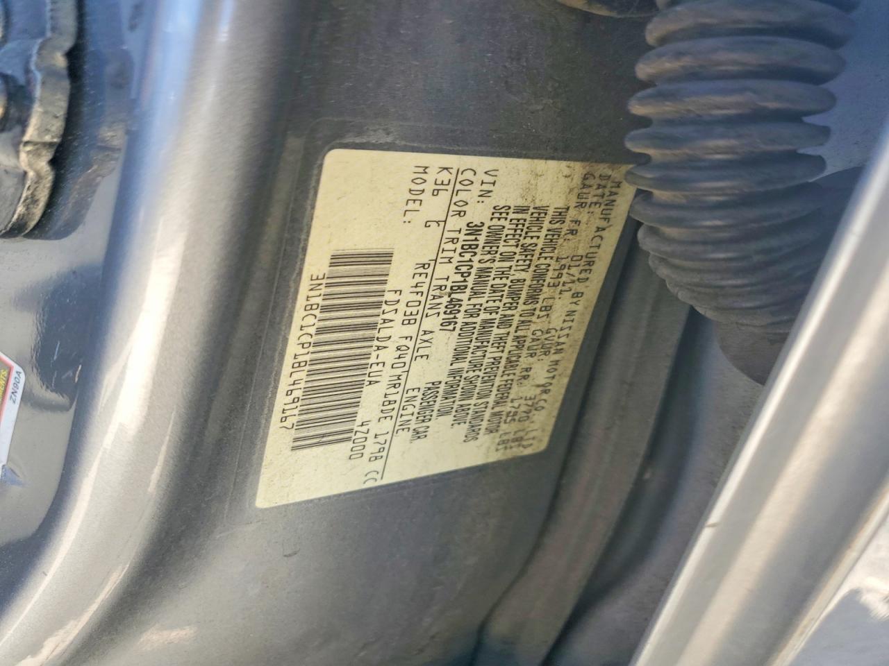 2011 Nissan Versa 1.8 S Silver vin: 3N1BC1CP1BL469167