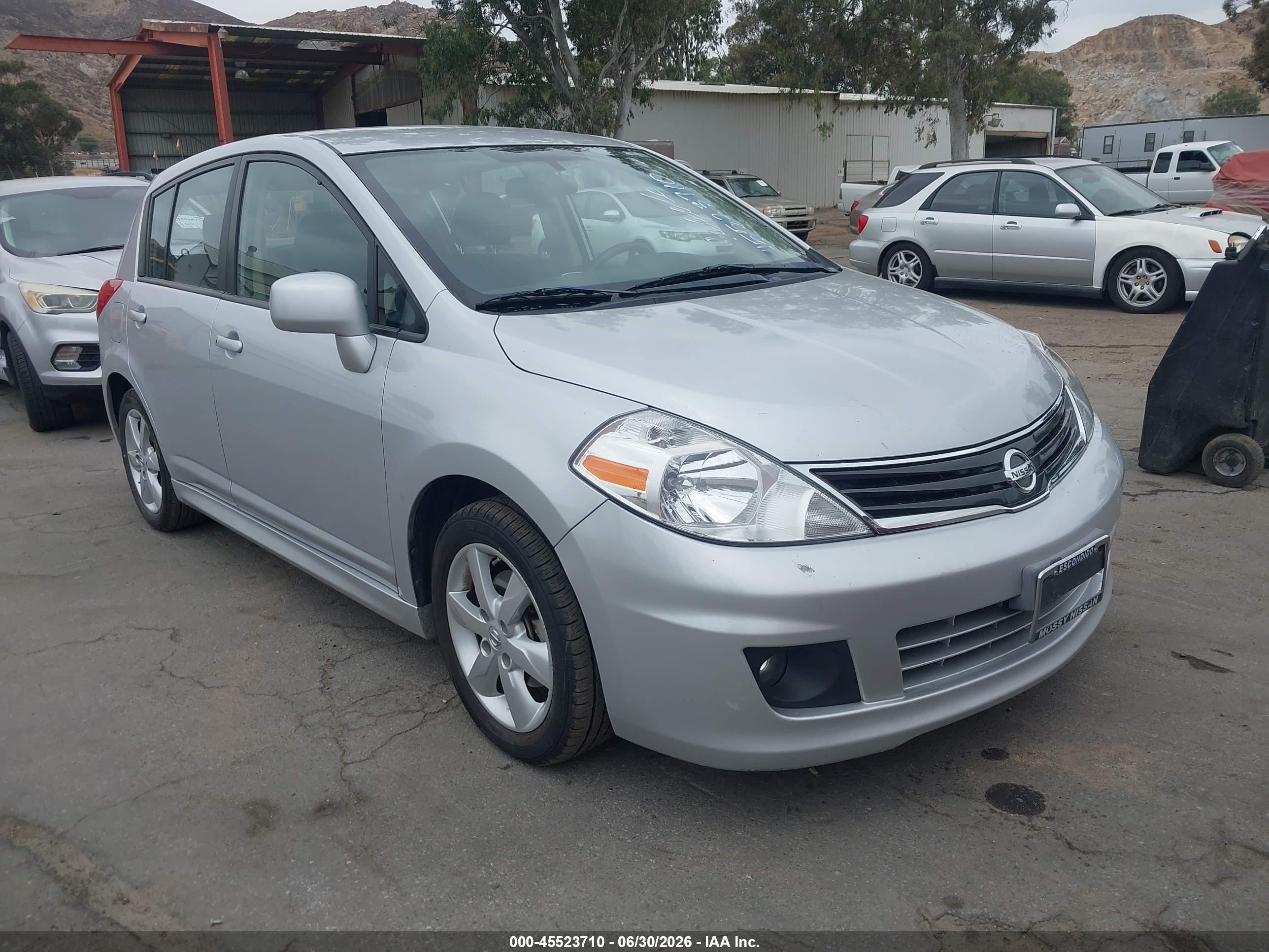 2011 Nissan Versa 1.8sl Silver vin: 3N1BC1CP1BL511711