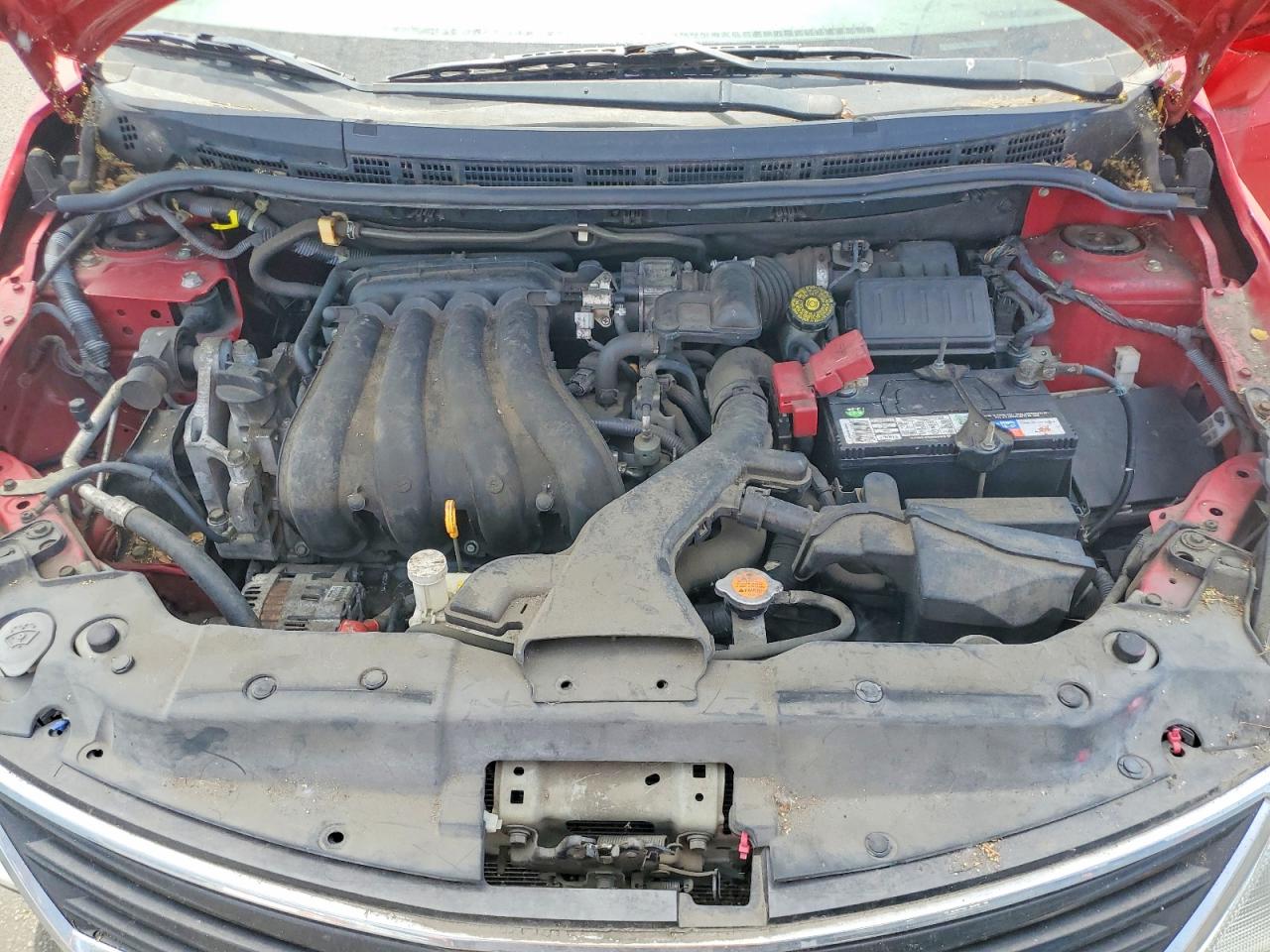 2012 Nissan Versa 1.8 S Red vin: 3N1BC1CP1CK206992