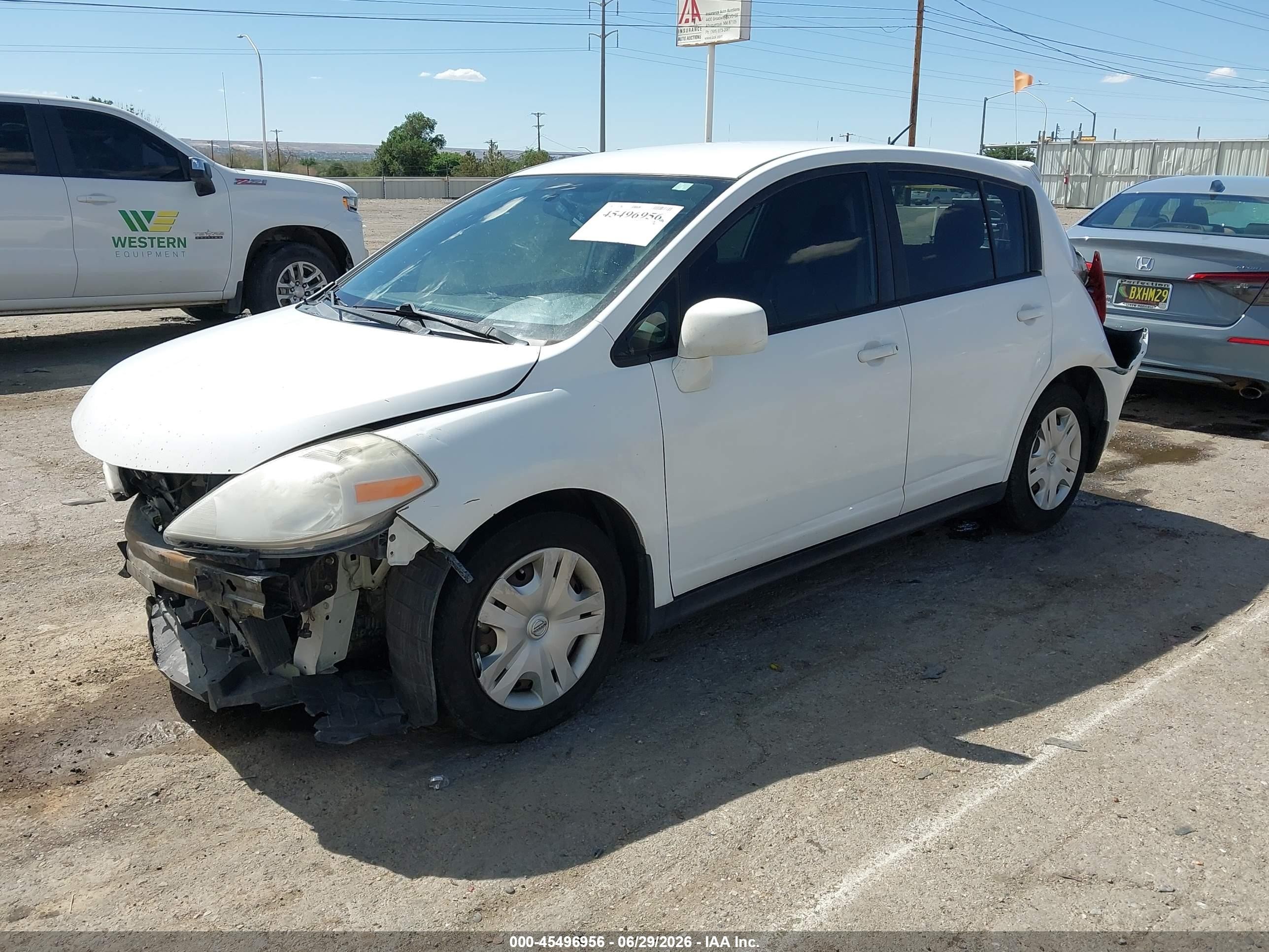 2012 Nissan Versa 1.8 S White vin: 3N1BC1CP1CK257361