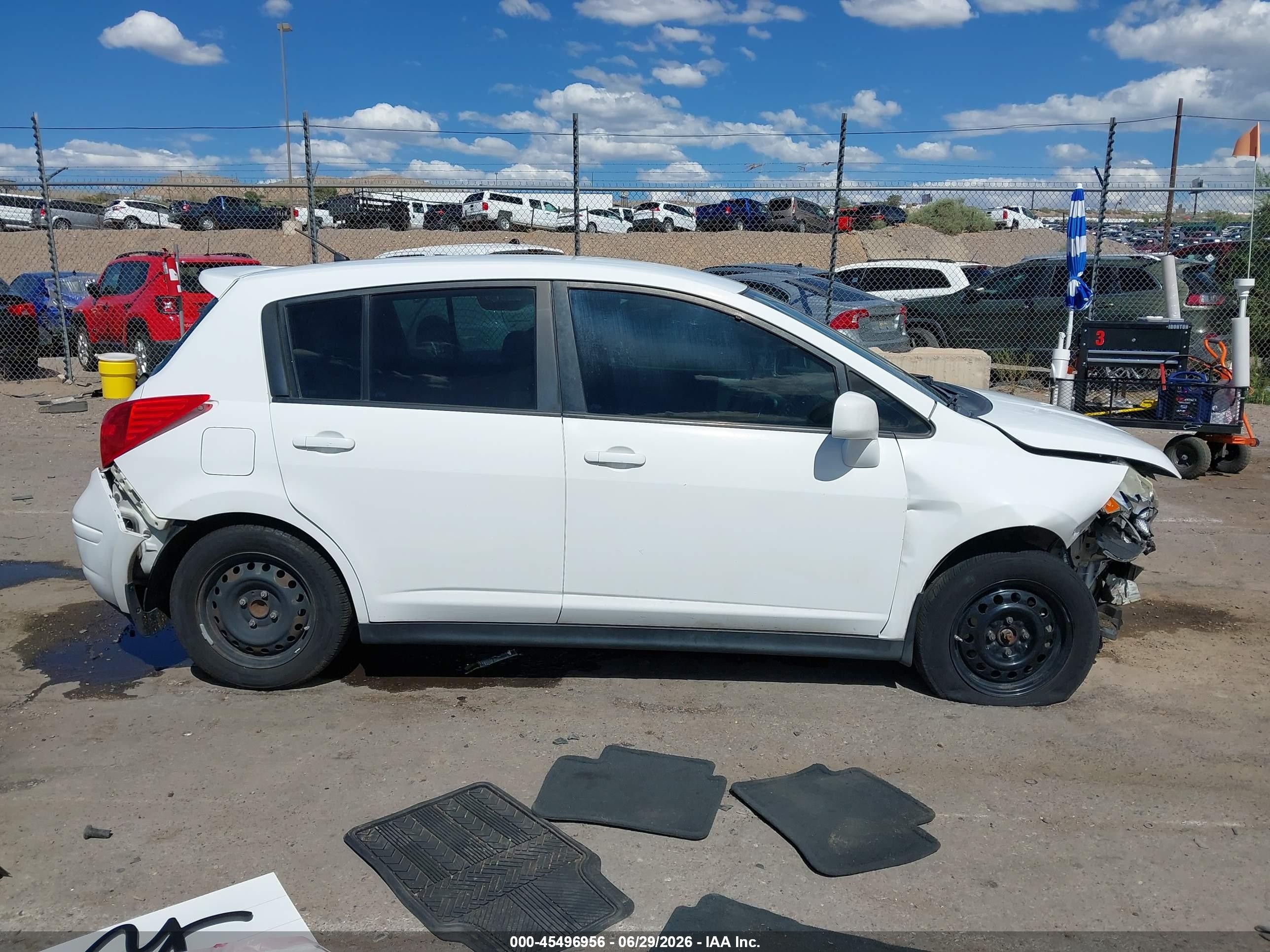 2012 Nissan Versa 1.8 S White vin: 3N1BC1CP1CK257361