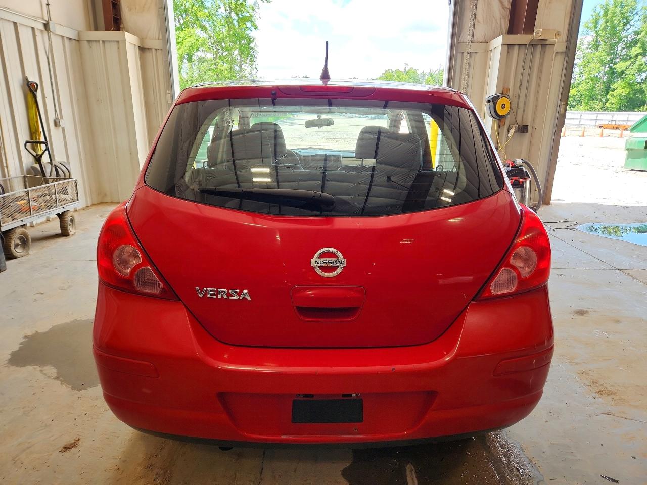 2012 Nissan Versa 1.8 S Red vin: 3N1BC1CP1CK275195