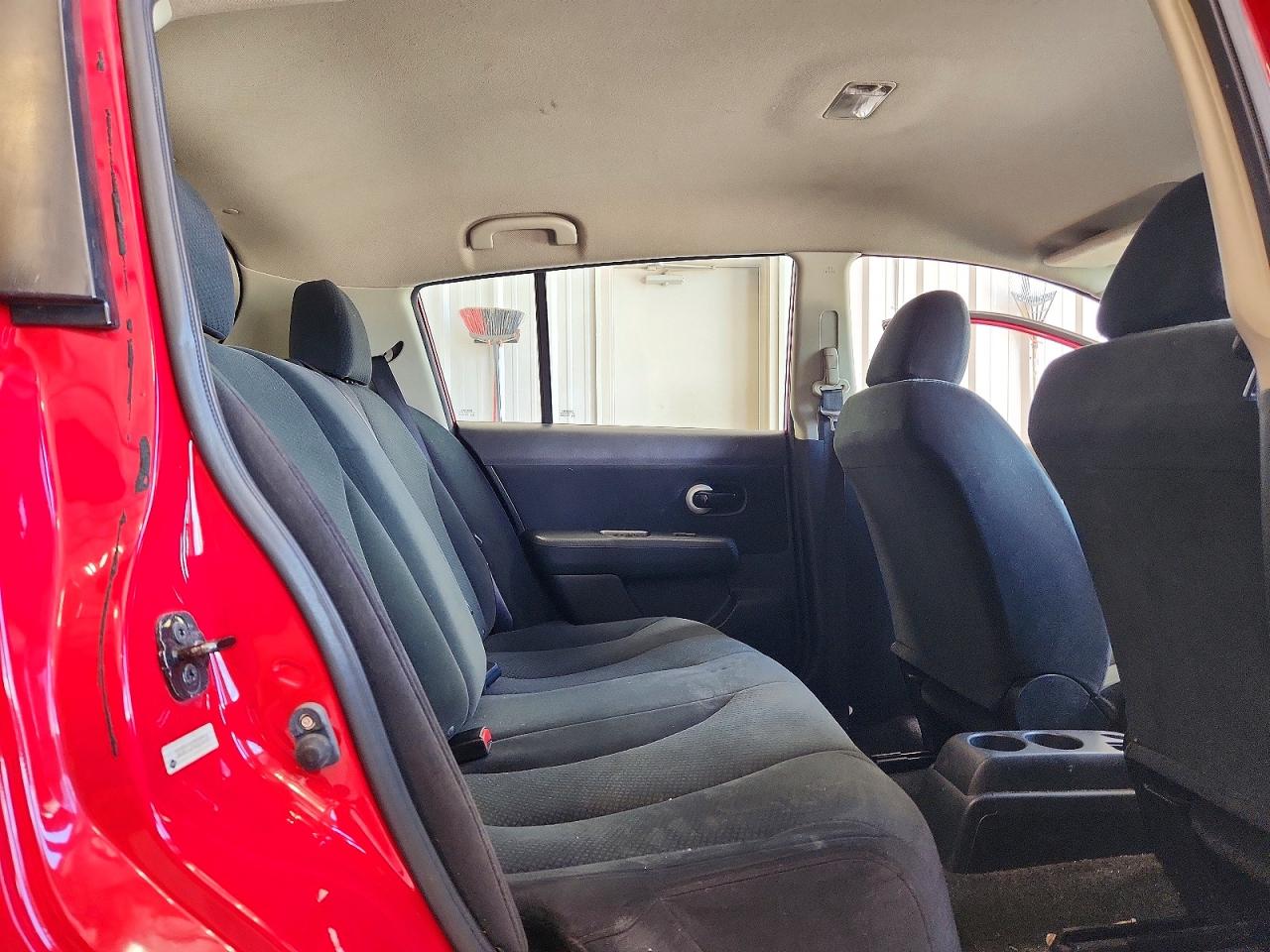 2012 Nissan Versa 1.8 S Red vin: 3N1BC1CP1CK275195