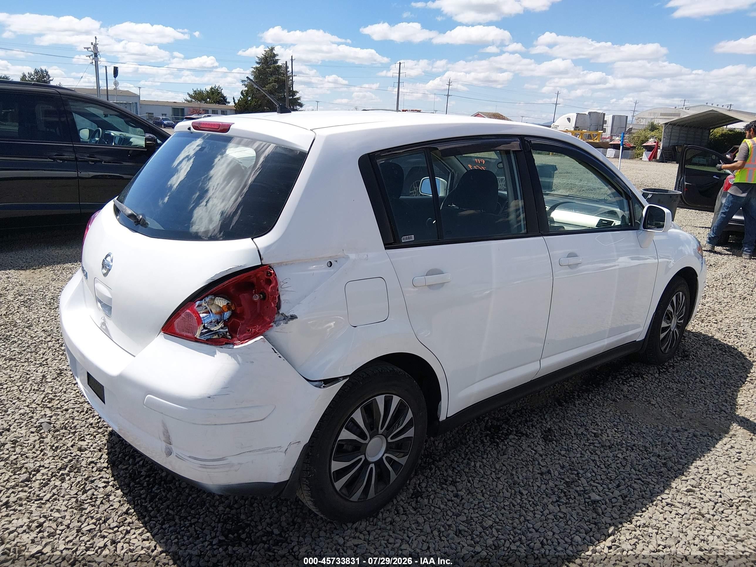 2012 Nissan Versa 1.8 S White vin: 3N1BC1CP1CK275679