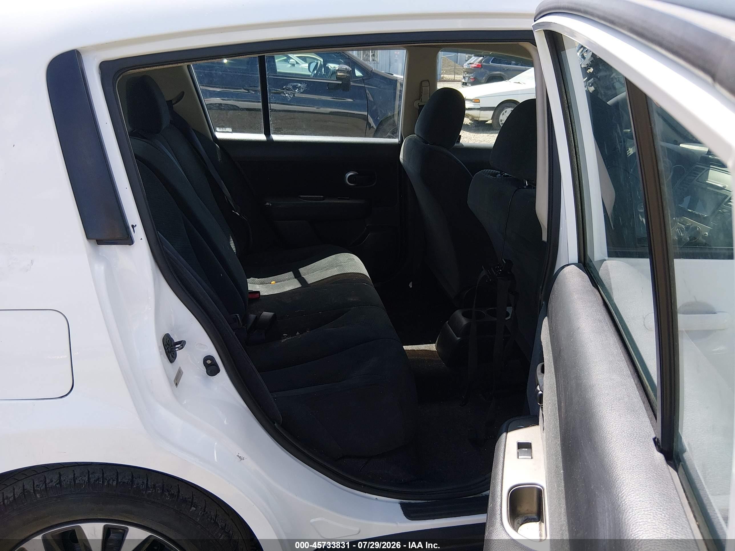 2012 Nissan Versa 1.8 S White vin: 3N1BC1CP1CK275679