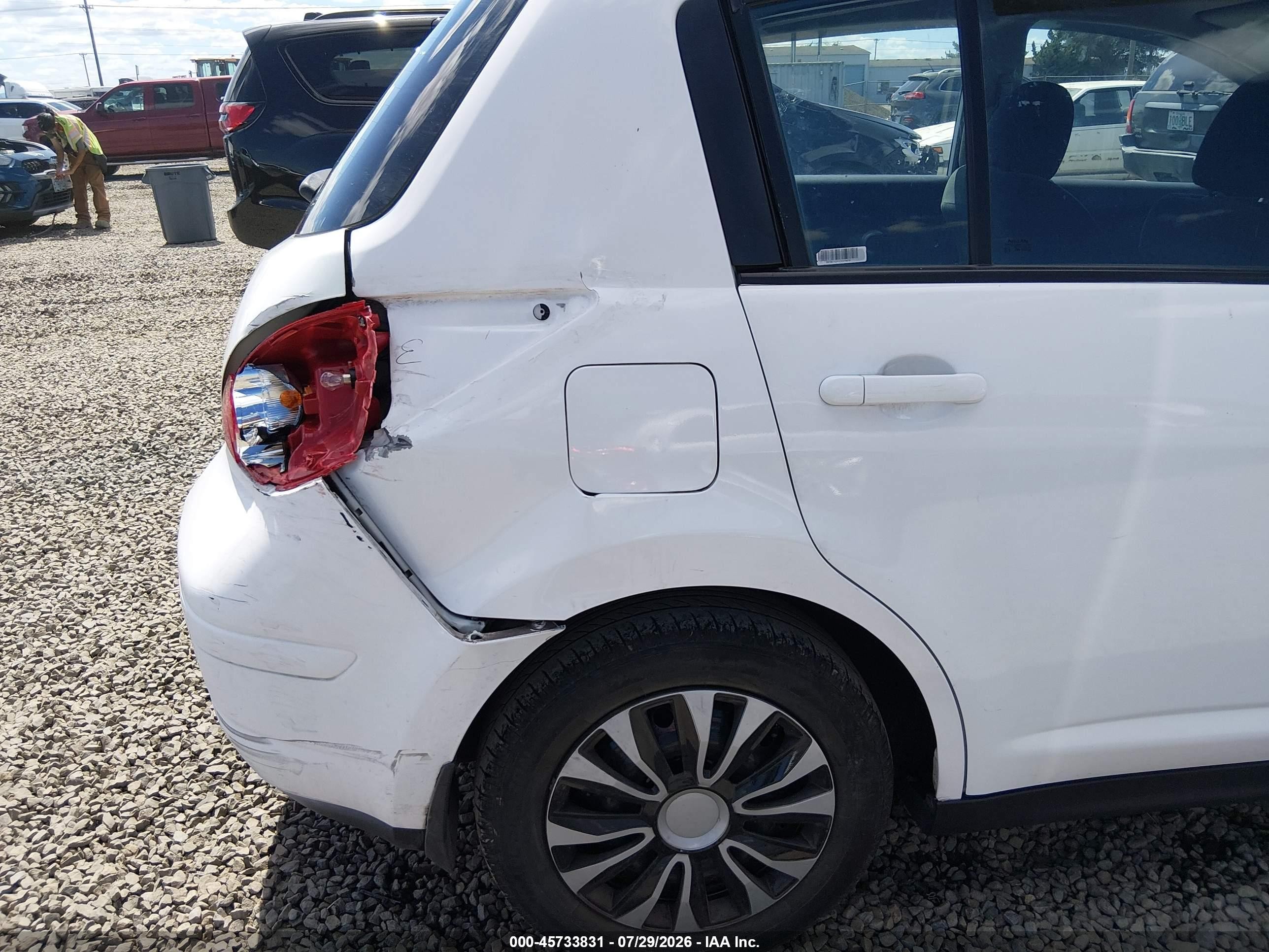 2012 Nissan Versa 1.8 S White vin: 3N1BC1CP1CK275679