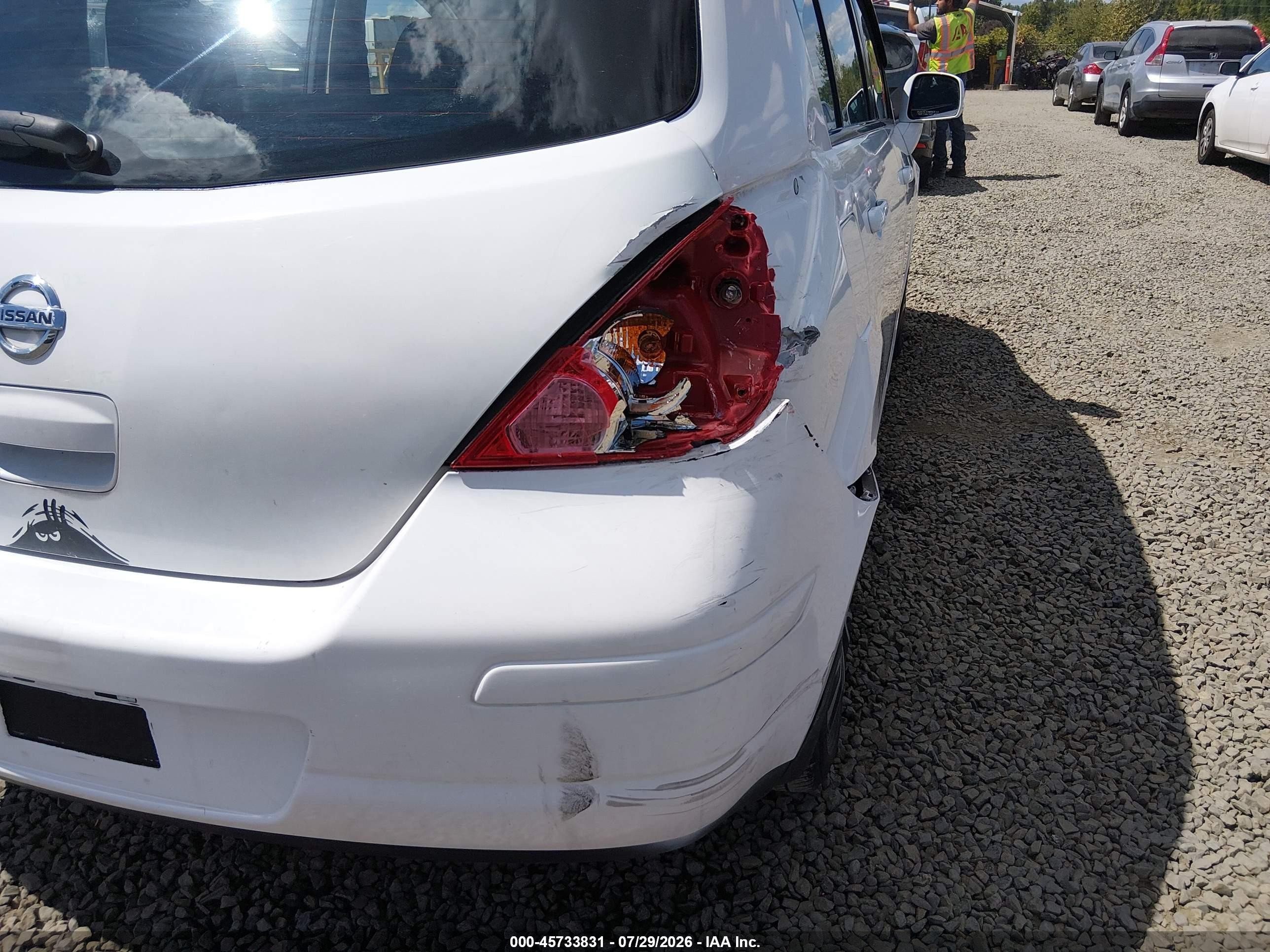 2012 Nissan Versa 1.8 S White vin: 3N1BC1CP1CK275679