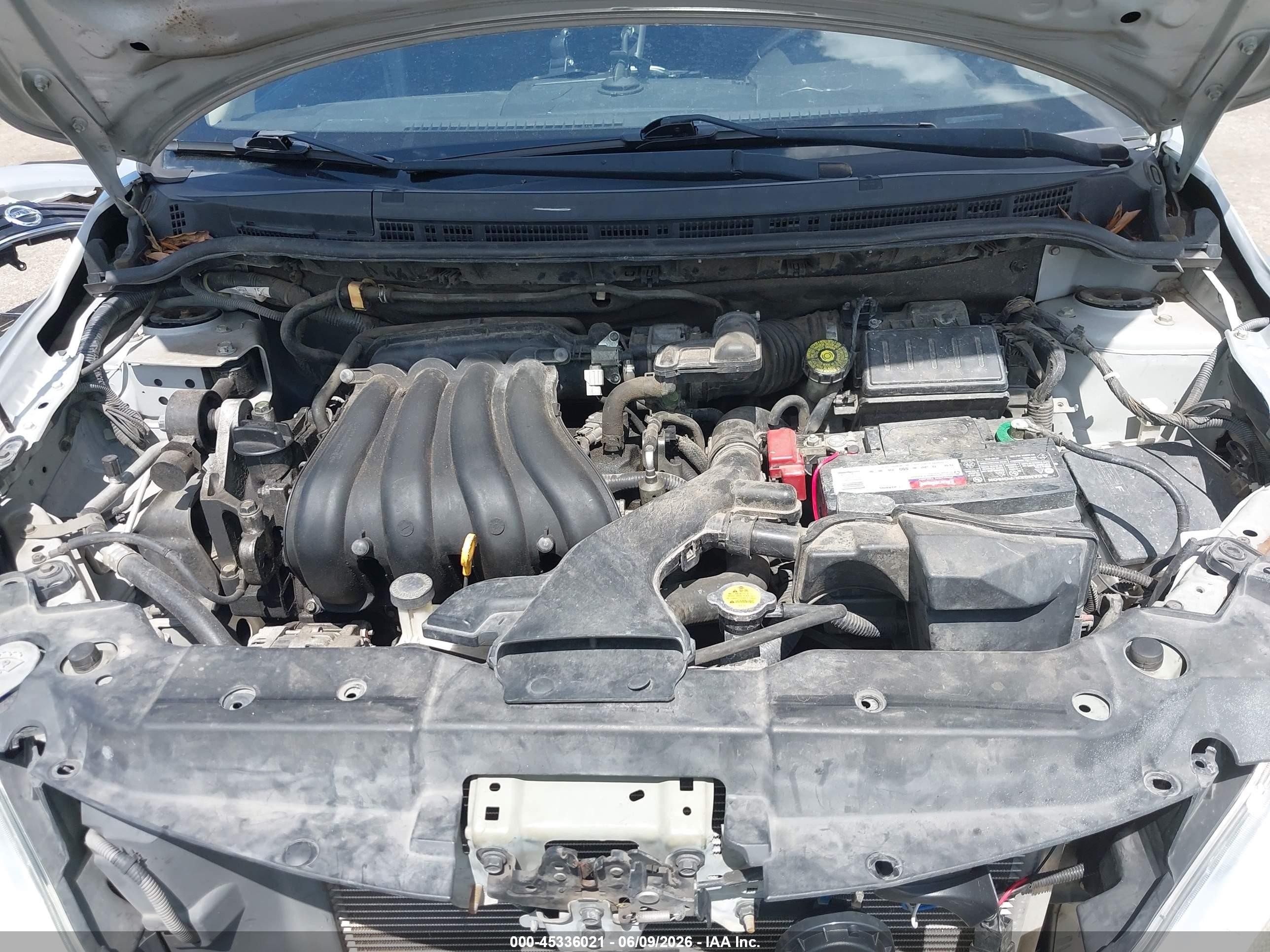 2012 Nissan Versa 1.8 S Silver vin: 3N1BC1CP1CK290375