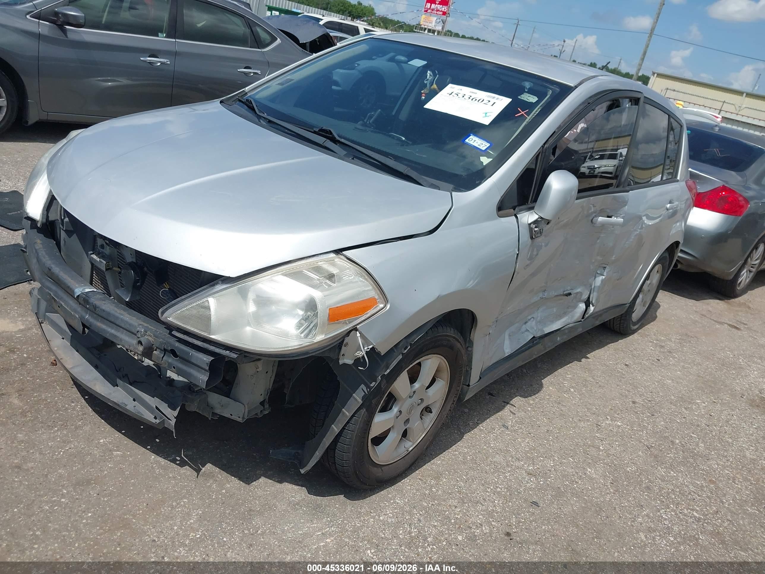 2012 Nissan Versa 1.8 S Silver vin: 3N1BC1CP1CK290375