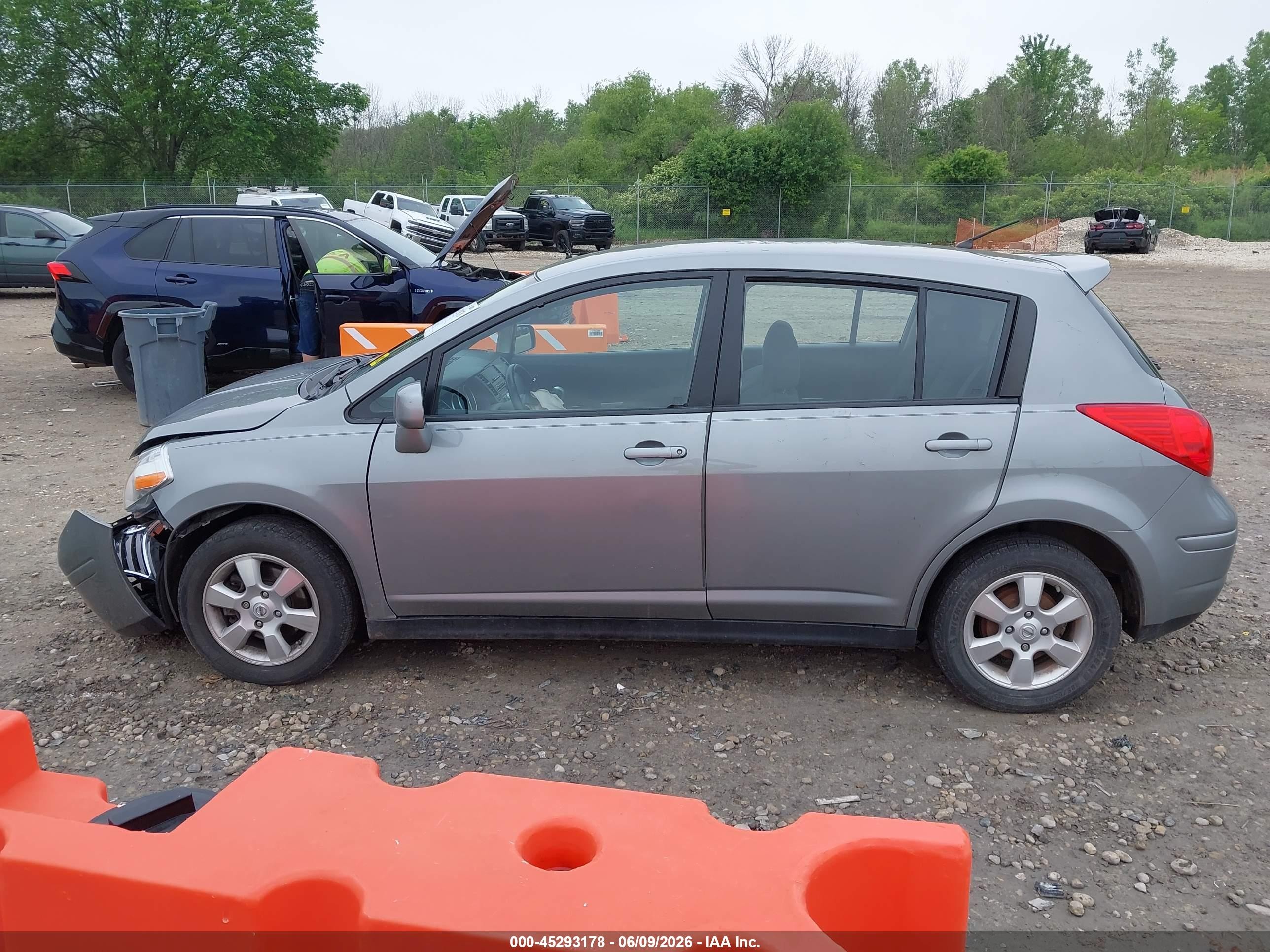 2012 Nissan Versa 1.8 S Gray vin: 3N1BC1CP1CK296046