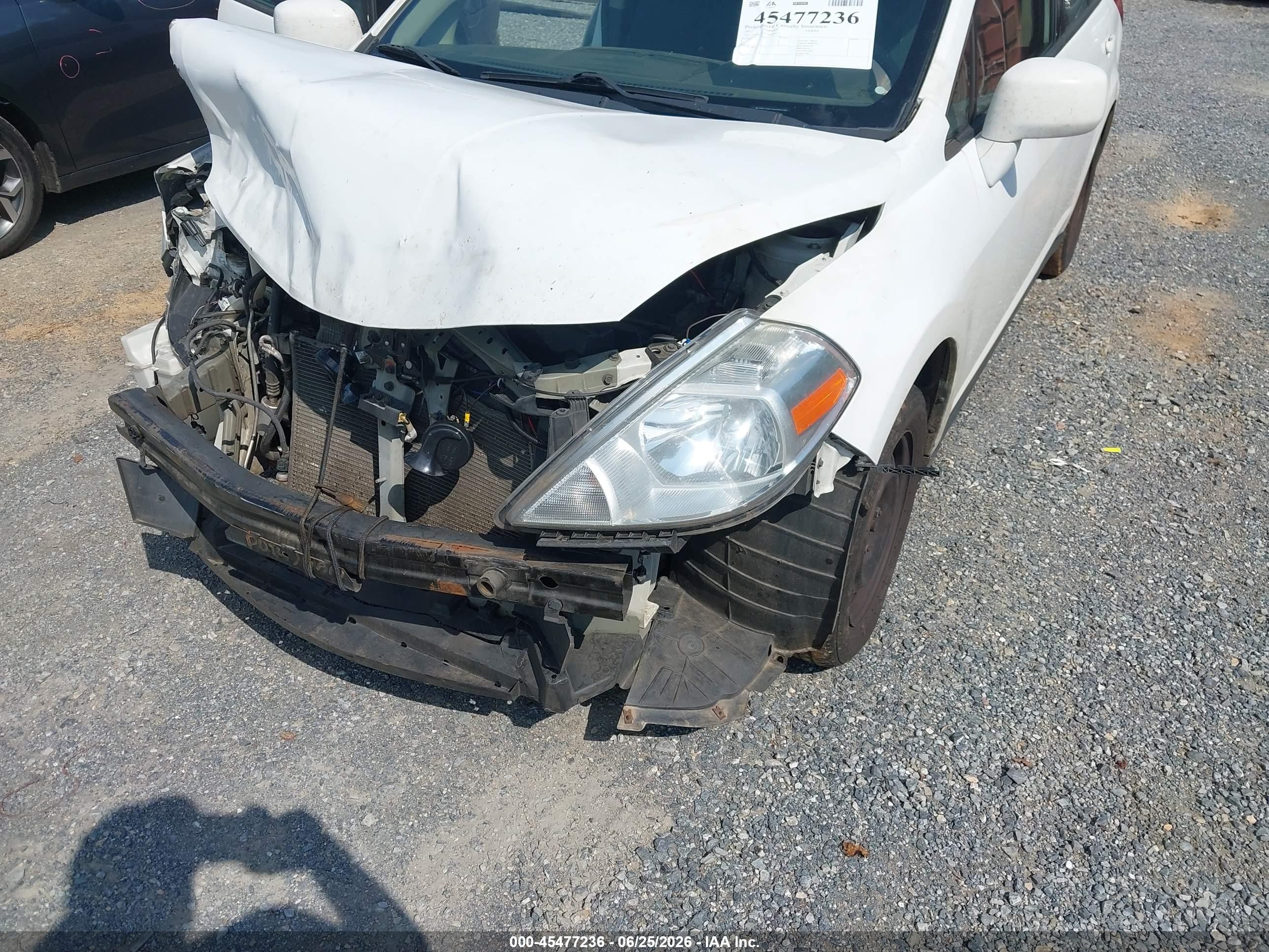 2012 Nissan Versa 1.8 S Белый vin: 3N1BC1CP1CK299173