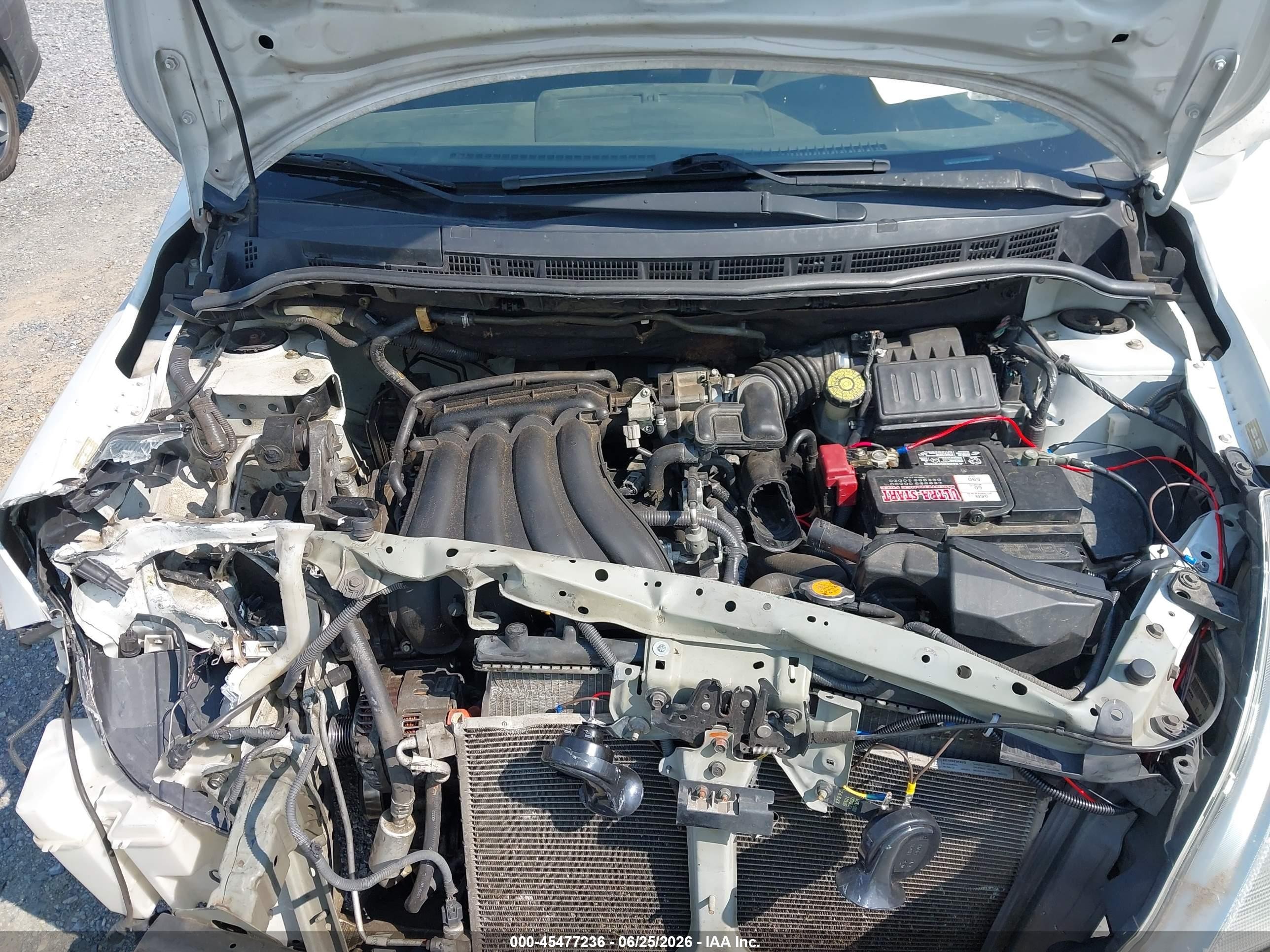2012 Nissan Versa 1.8 S Белый vin: 3N1BC1CP1CK299173