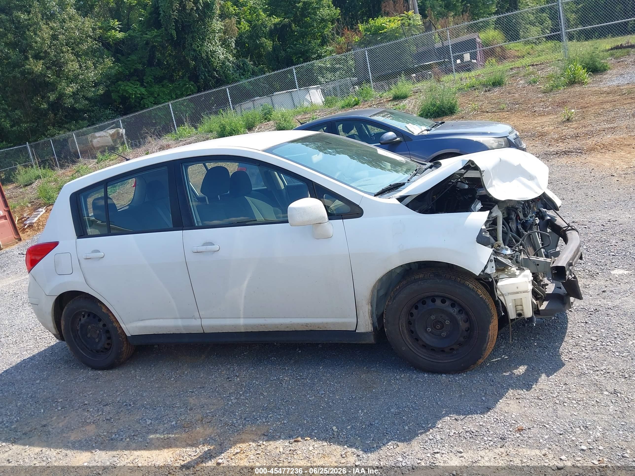 2012 Nissan Versa 1.8 S Белый vin: 3N1BC1CP1CK299173