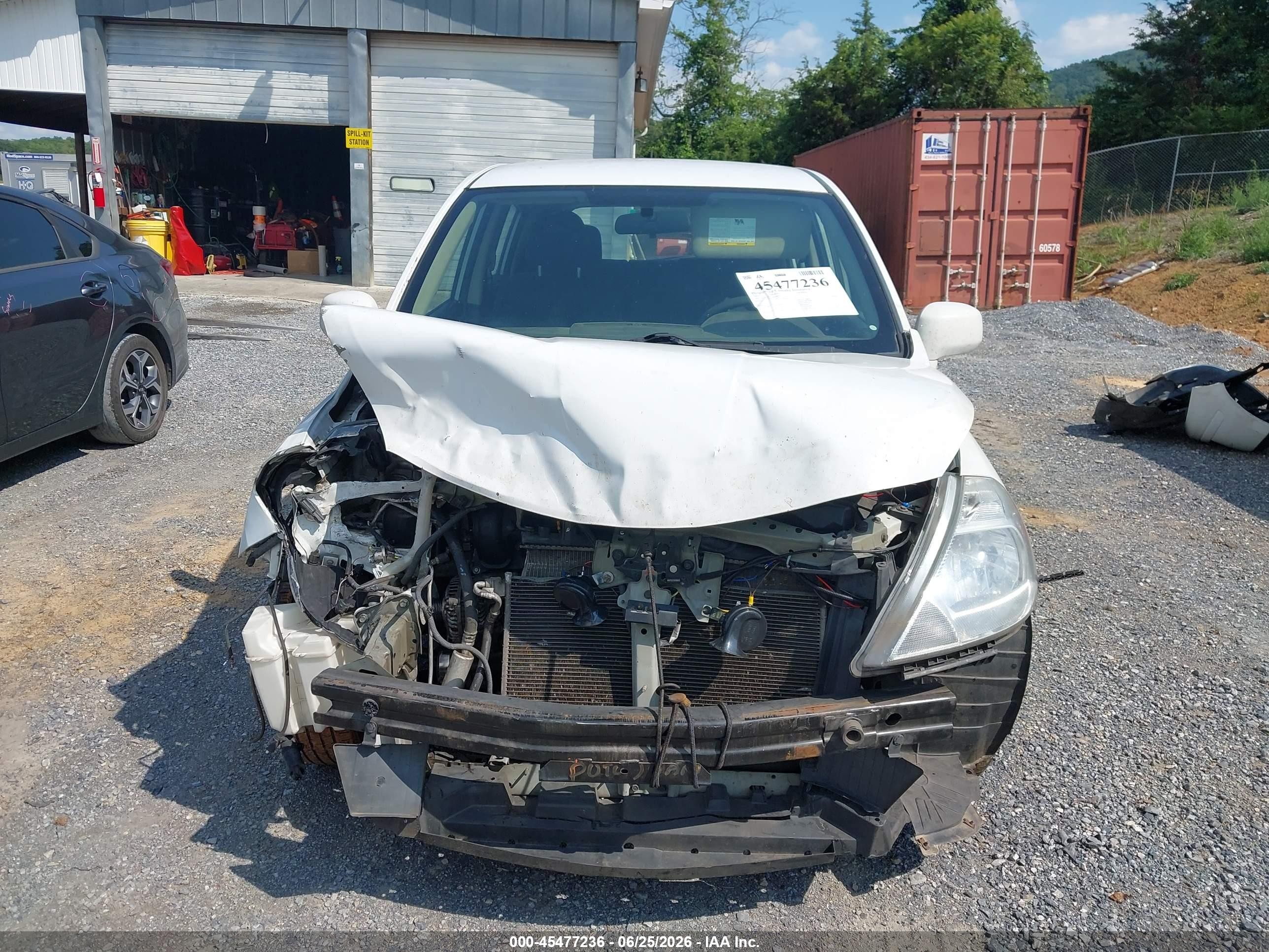 2012 Nissan Versa 1.8 S Белый vin: 3N1BC1CP1CK299173