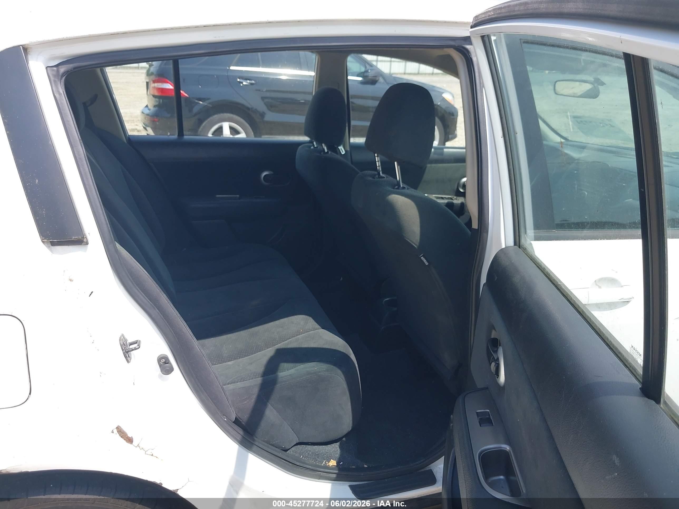 2012 Nissan Versa 1.8 S White vin: 3N1BC1CP1CK299397