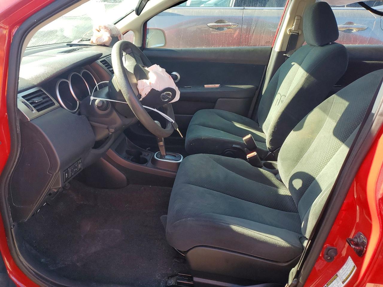2012 Nissan Versa 1.8 S Red vin: 3N1BC1CP1CK800160
