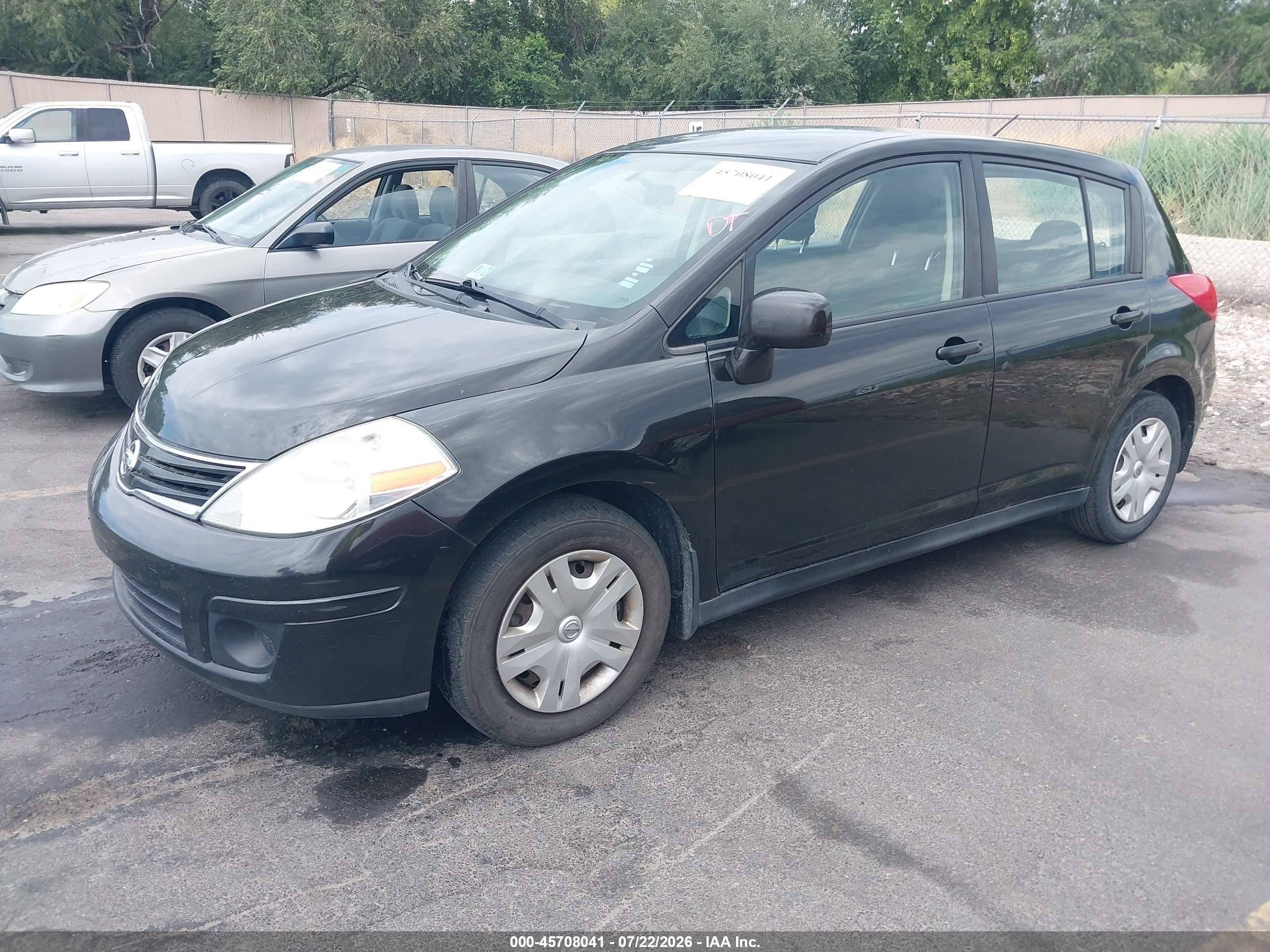 2010 Nissan Versa 1.8s Черный vin: 3N1BC1CP2AL352096