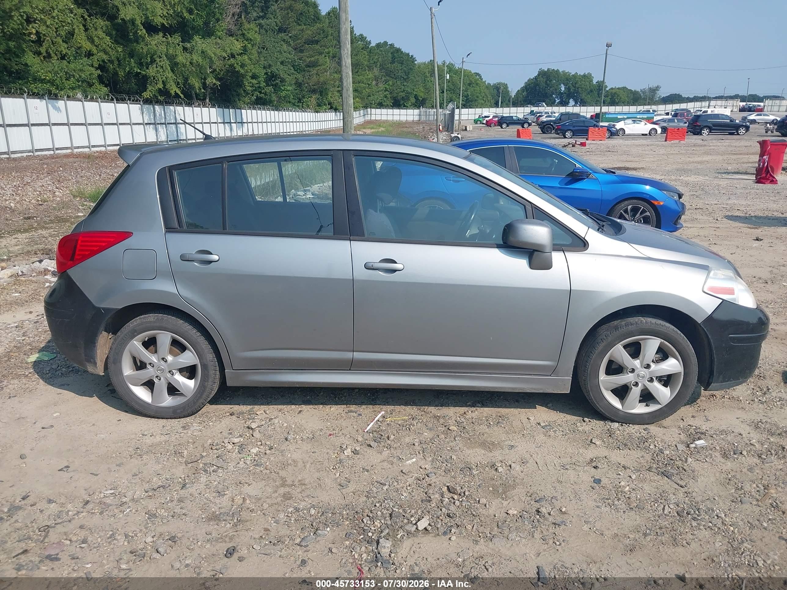 2010 Nissan Versa 1.8sl Gray vin: 3N1BC1CP2AL377807