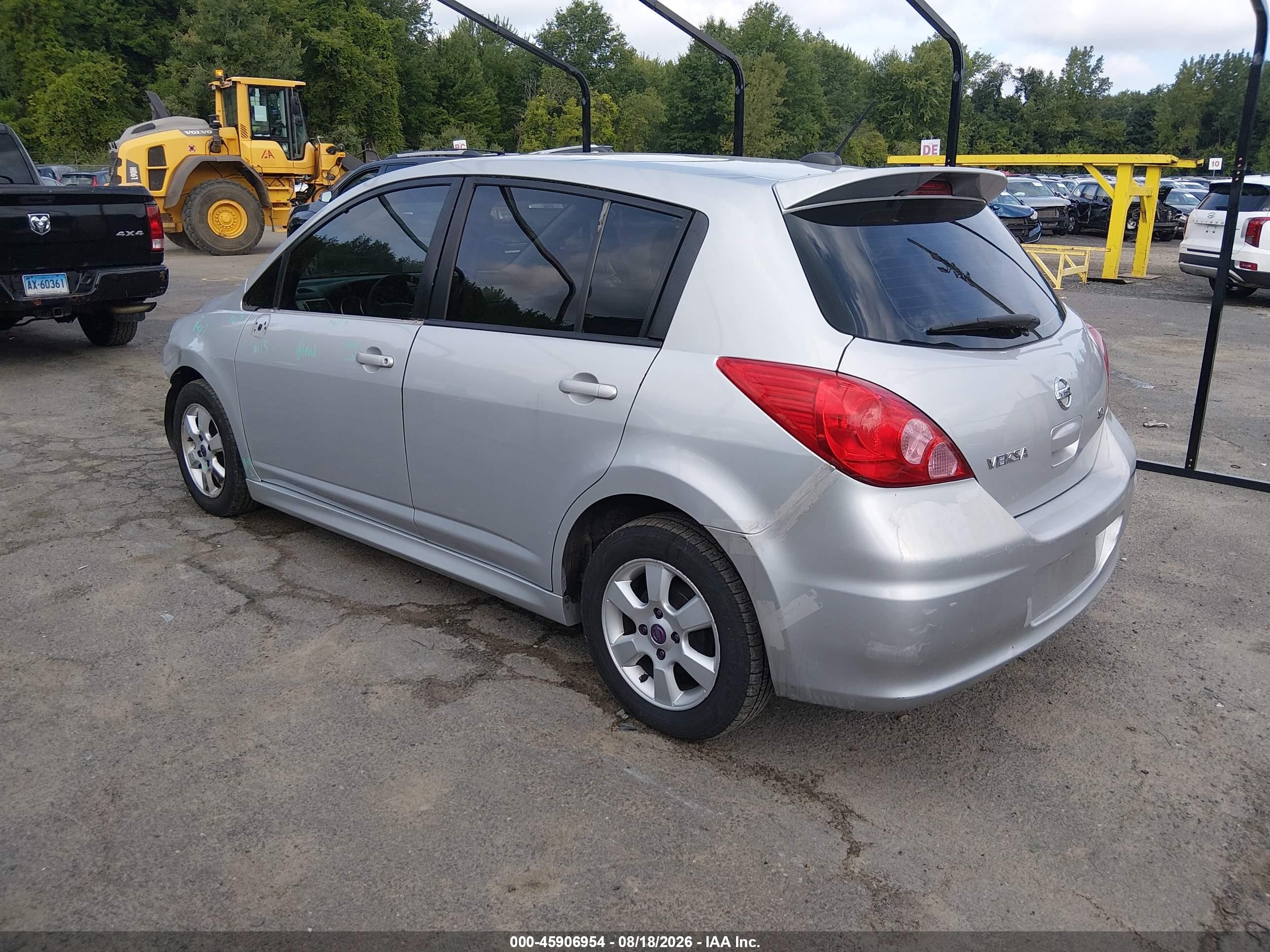 2010 Nissan Versa 1.8sl Silver vin: 3N1BC1CP2AL408103