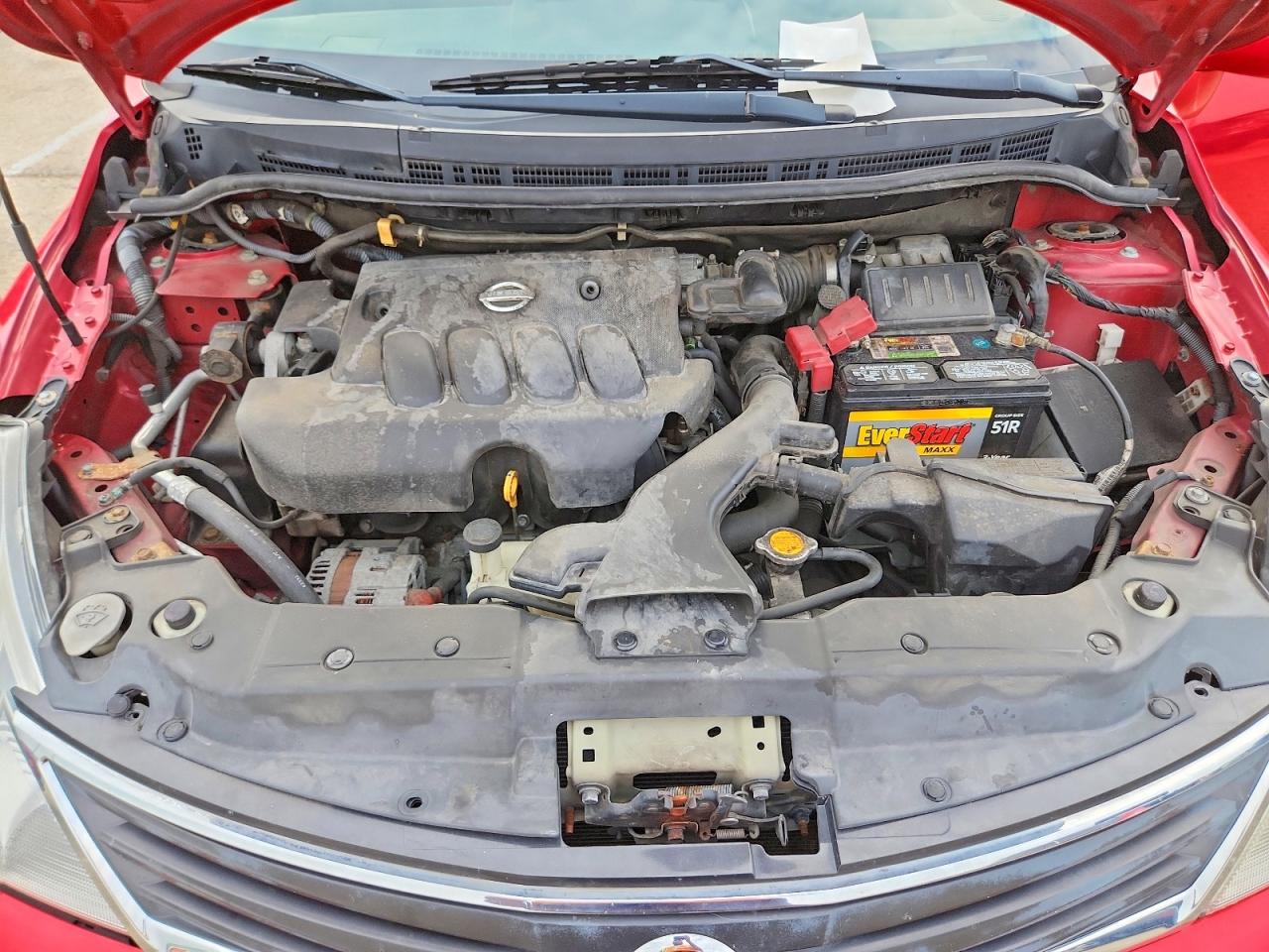 2010 Nissan Versa 1.8 S Red vin: 3N1BC1CP2AL426133