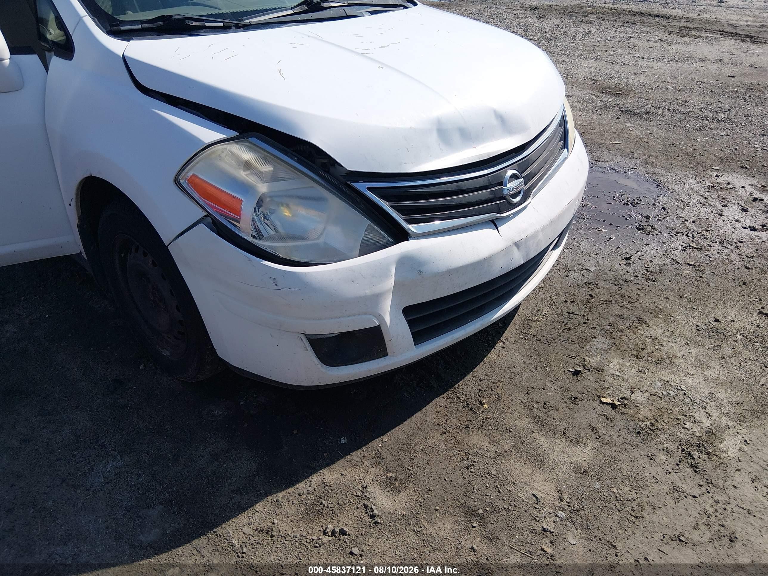 2010 Nissan Versa 1.8s White vin: 3N1BC1CP2AL434667