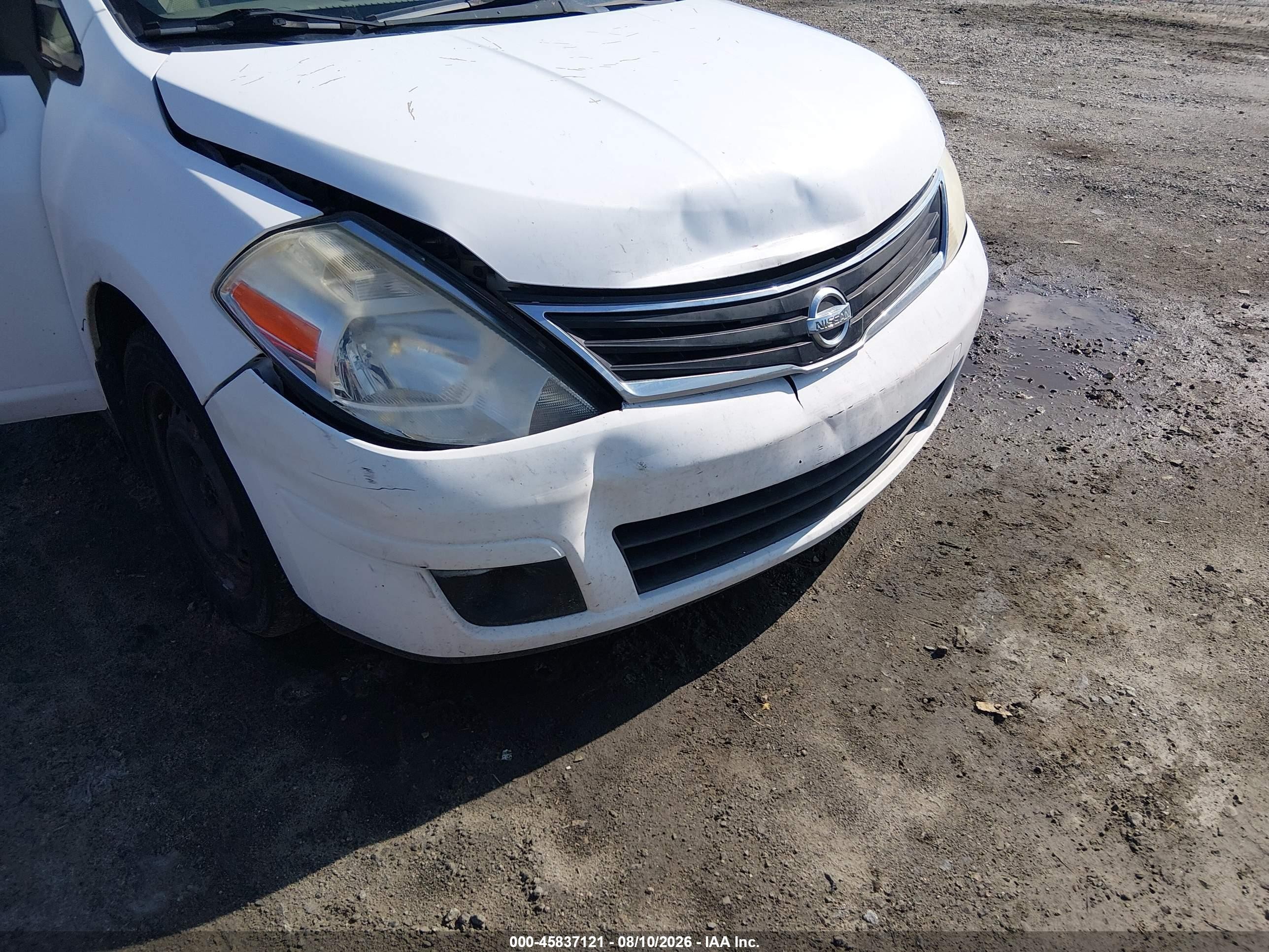 2010 Nissan Versa 1.8s White vin: 3N1BC1CP2AL434667