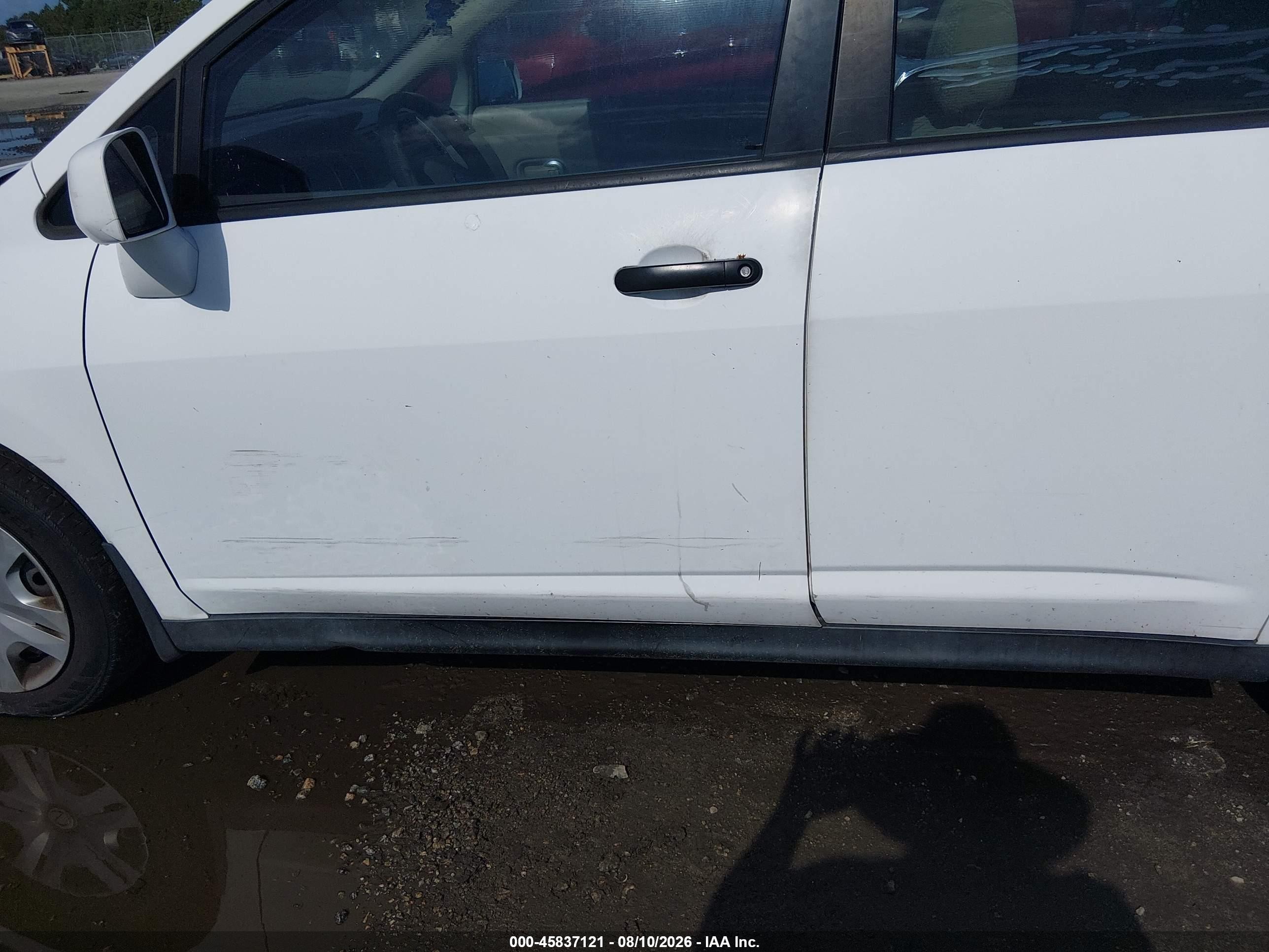 2010 Nissan Versa 1.8s White vin: 3N1BC1CP2AL434667