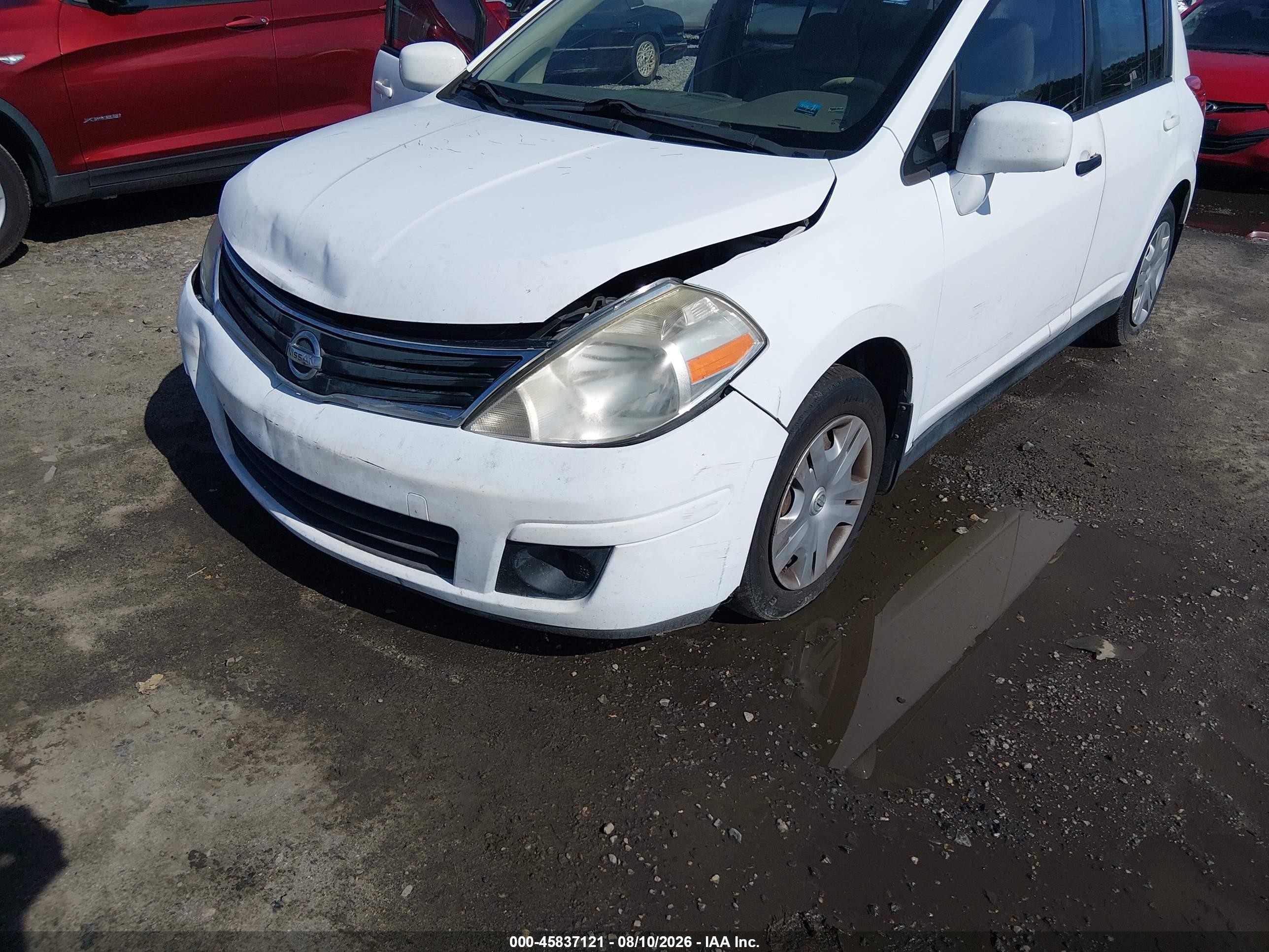 2010 Nissan Versa 1.8s White vin: 3N1BC1CP2AL434667