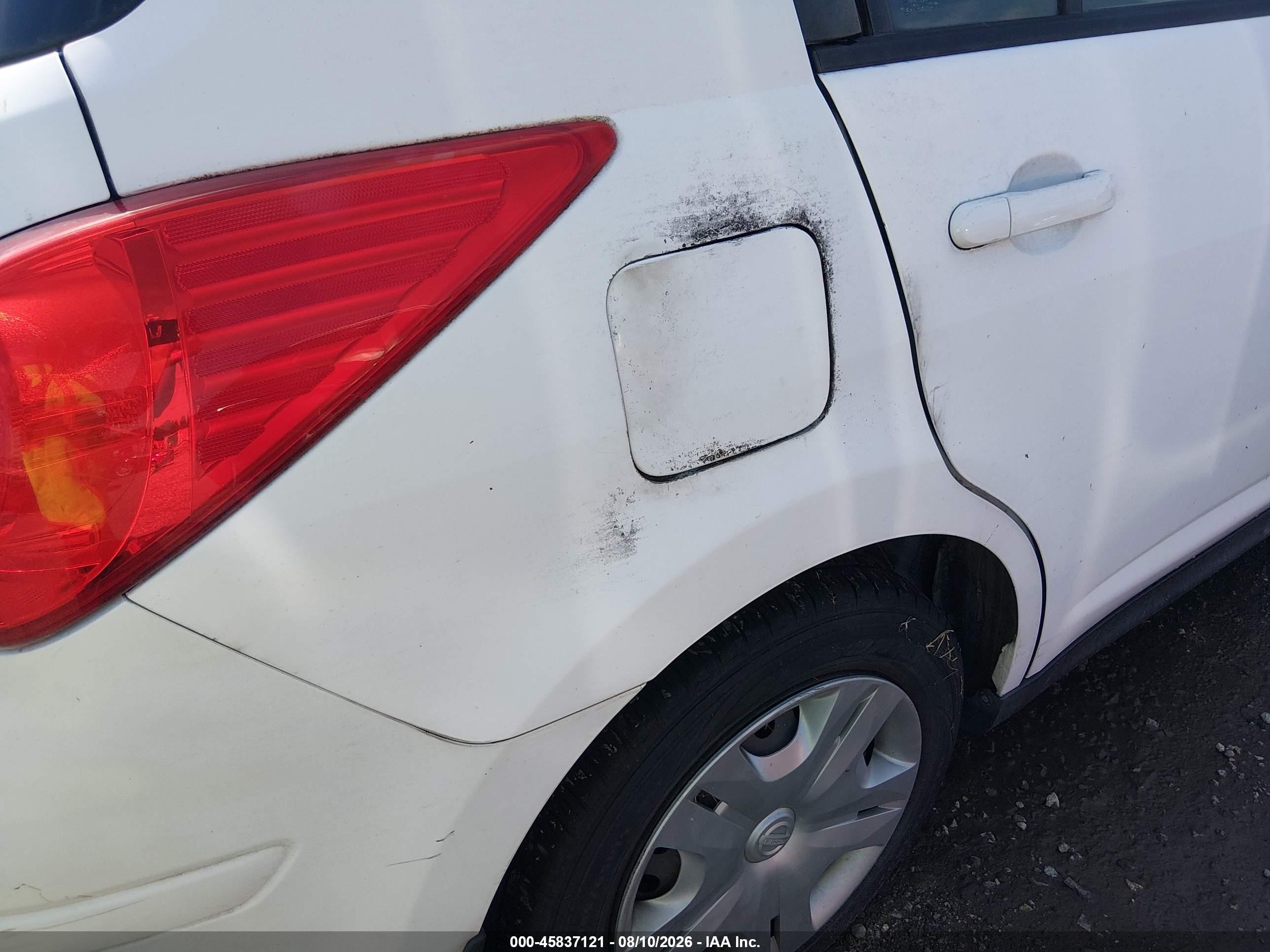 2010 Nissan Versa 1.8s White vin: 3N1BC1CP2AL434667