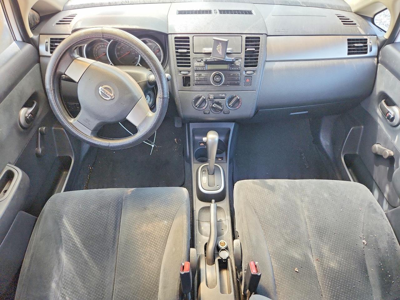 2010 Nissan Versa 1.8 S Burn vin: 3N1BC1CP2AL448102