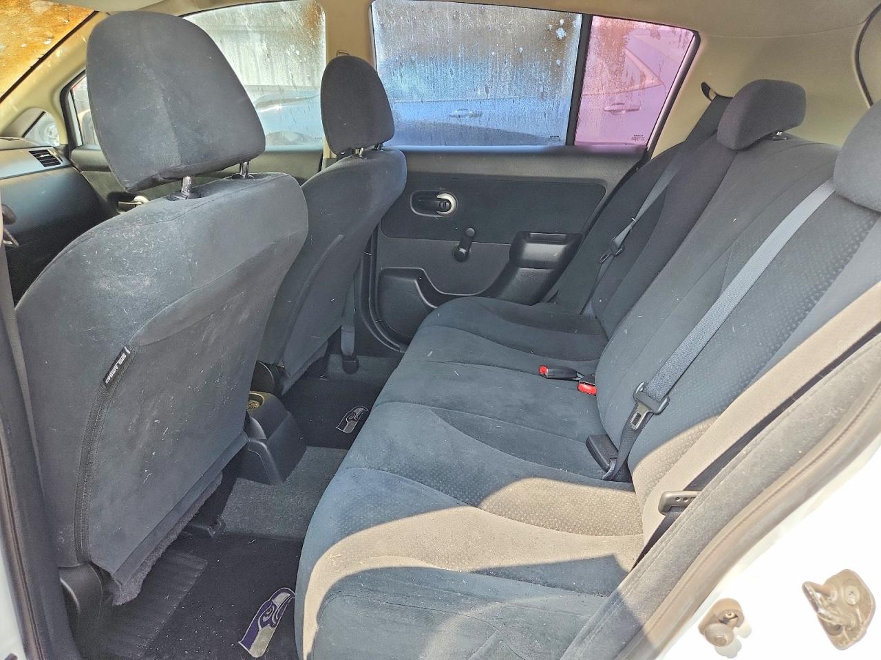 2010 Nissan Versa 1.8 S Burn vin: 3N1BC1CP2AL448102
