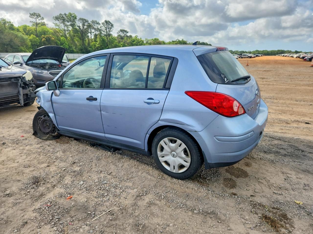 2010 Nissan Versa 1.8 S Blue vin: 3N1BC1CP2AL463246
