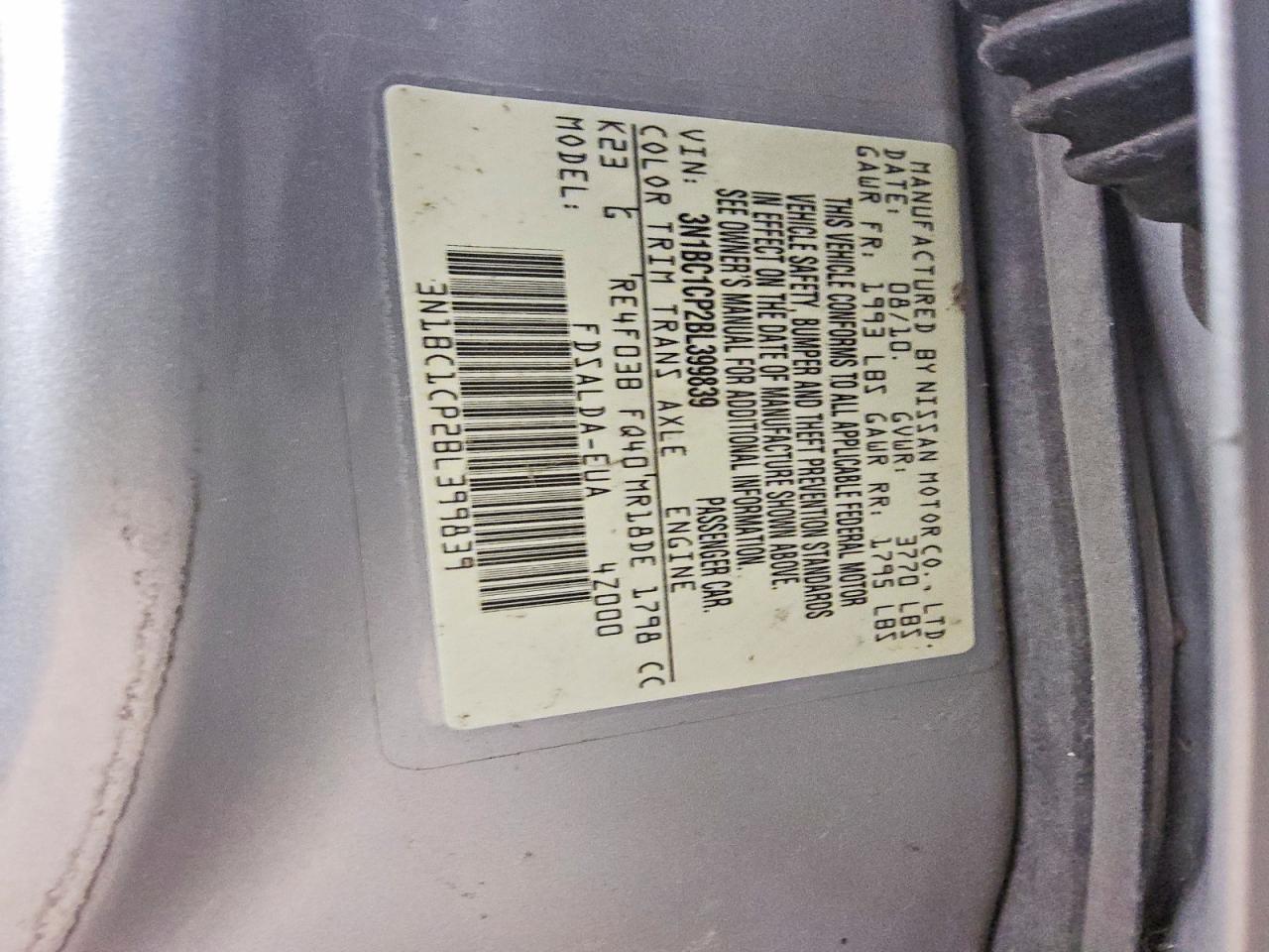 2011 Nissan Versa Silver vin: 3N1BC1CP2BL399839