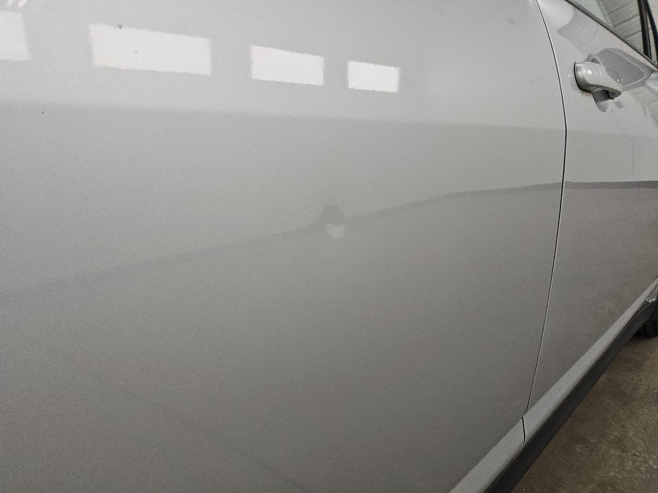 2011 Nissan Versa Silver vin: 3N1BC1CP2BL399839 Damage: Right Rear Door, Dent(S) W/No Paint Dmg, Pdr-1 Dent