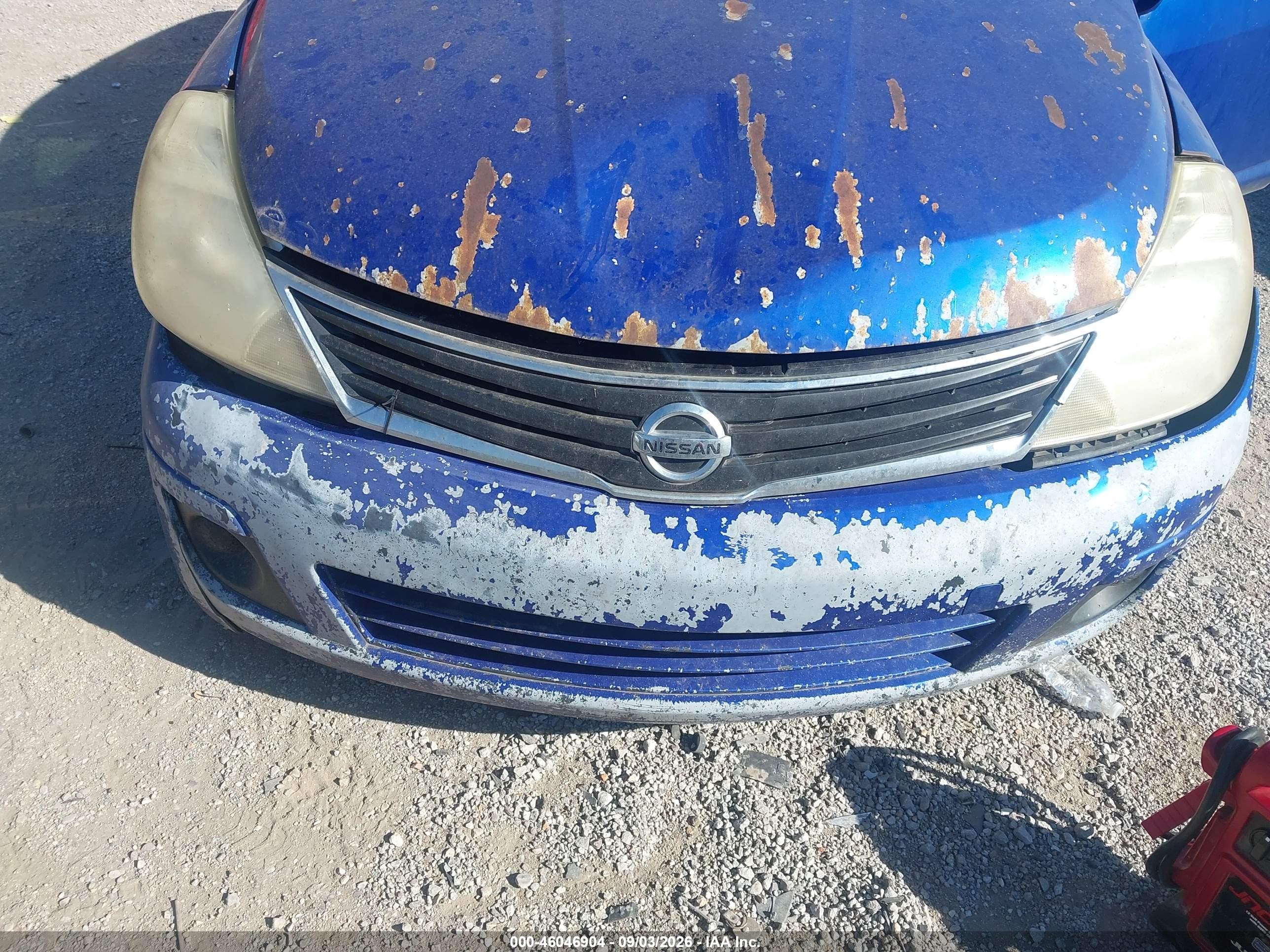 2011 Nissan Versa 1.8s Синий vin: 3N1BC1CP2BL421984