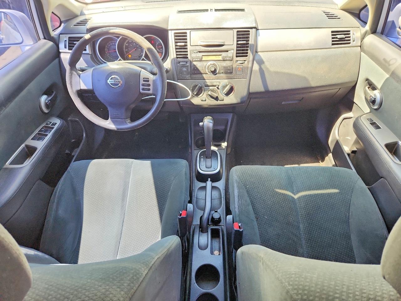 2011 Nissan Versa 1.8 S Silver vin: 3N1BC1CP2BL447727