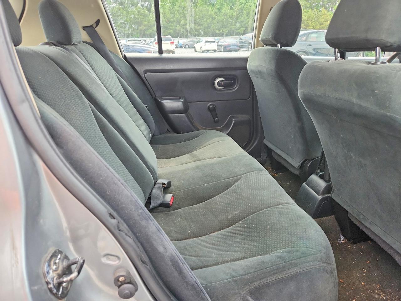 2011 Nissan Versa Серый vin: 3N1BC1CP2BL464592