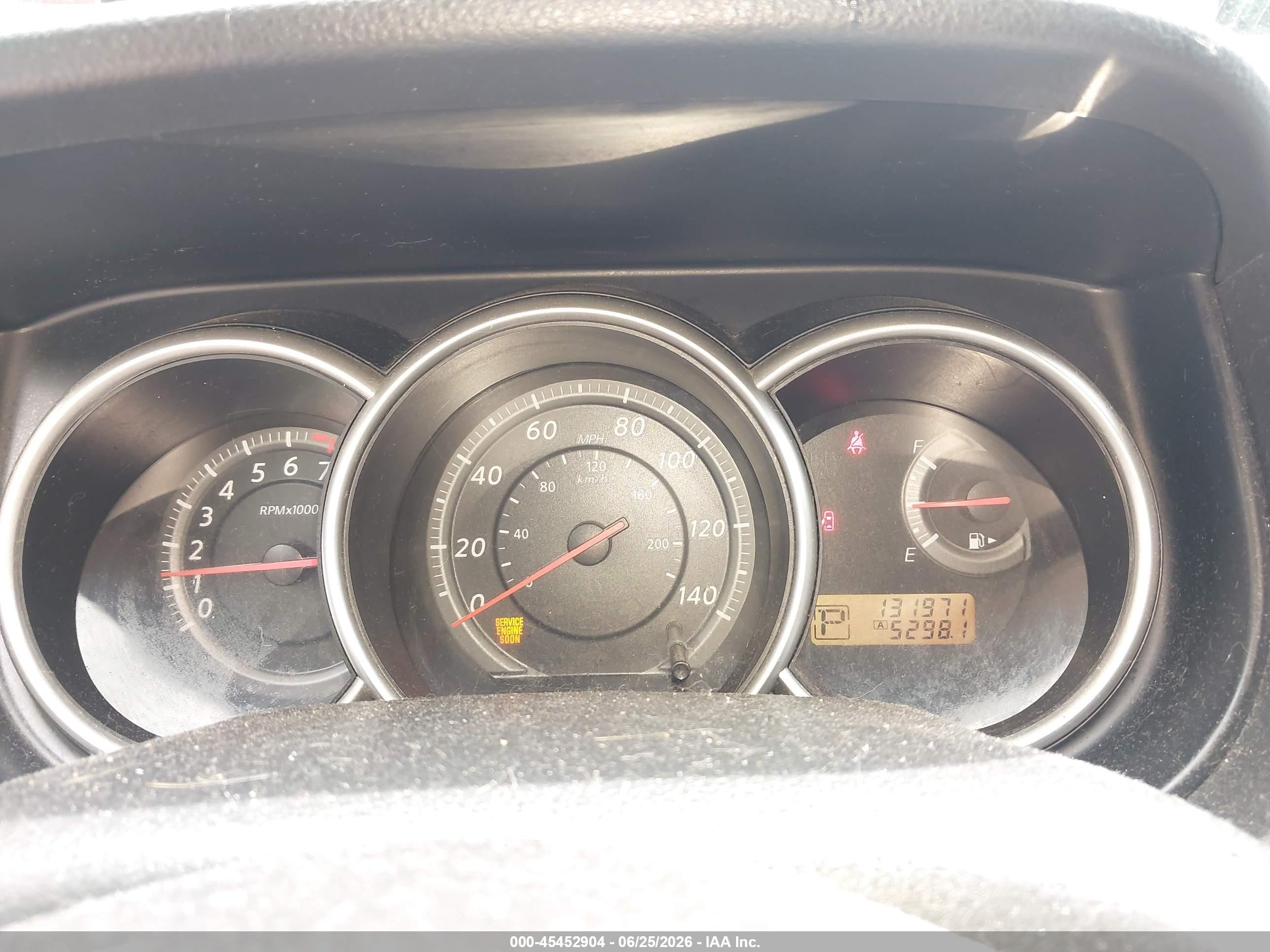 2011 Nissan Versa 1.8s Silver vin: 3N1BC1CP2BL482798