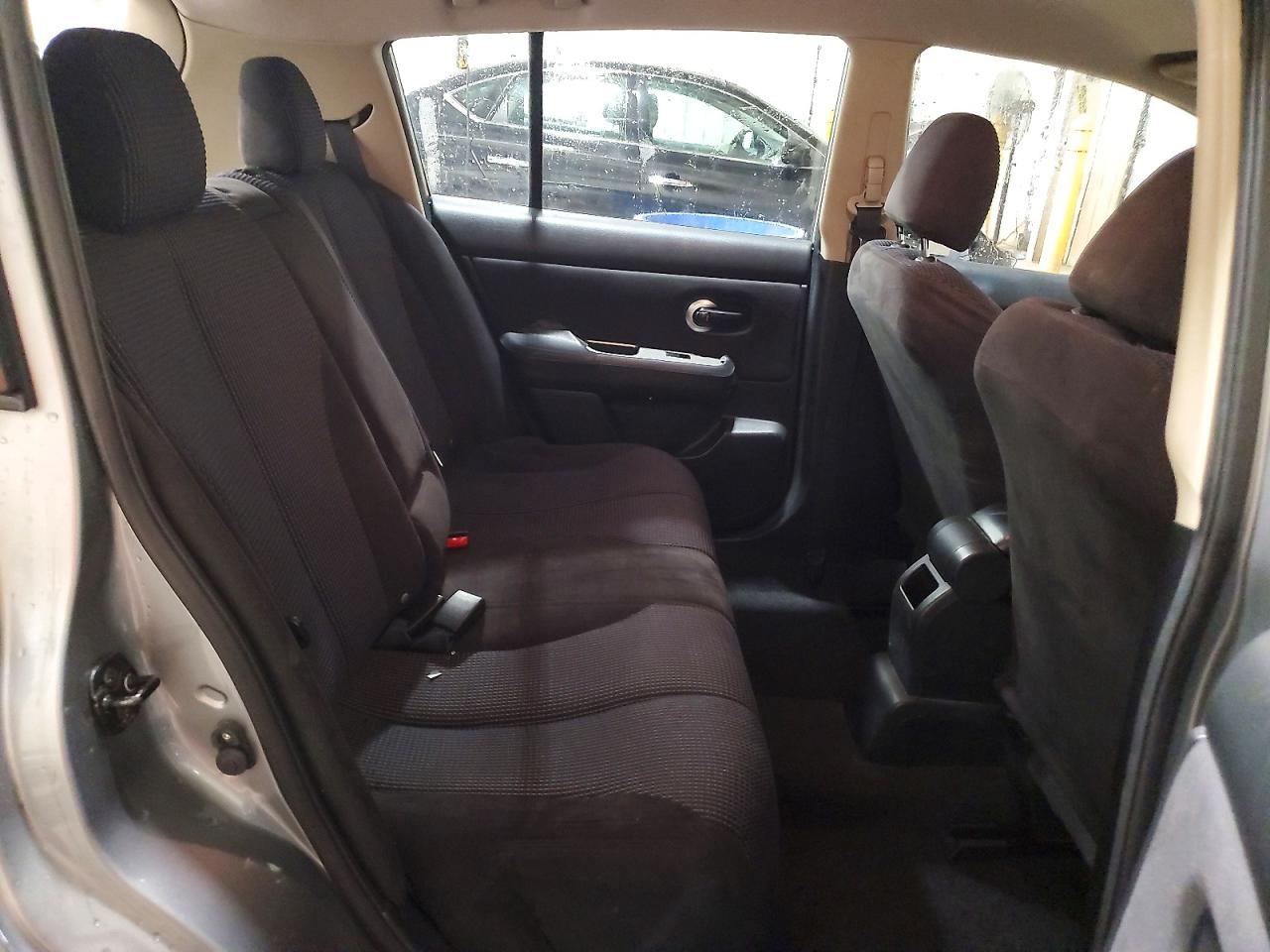 2011 Nissan Versa 1.8 S Gray vin: 3N1BC1CP2BL496975