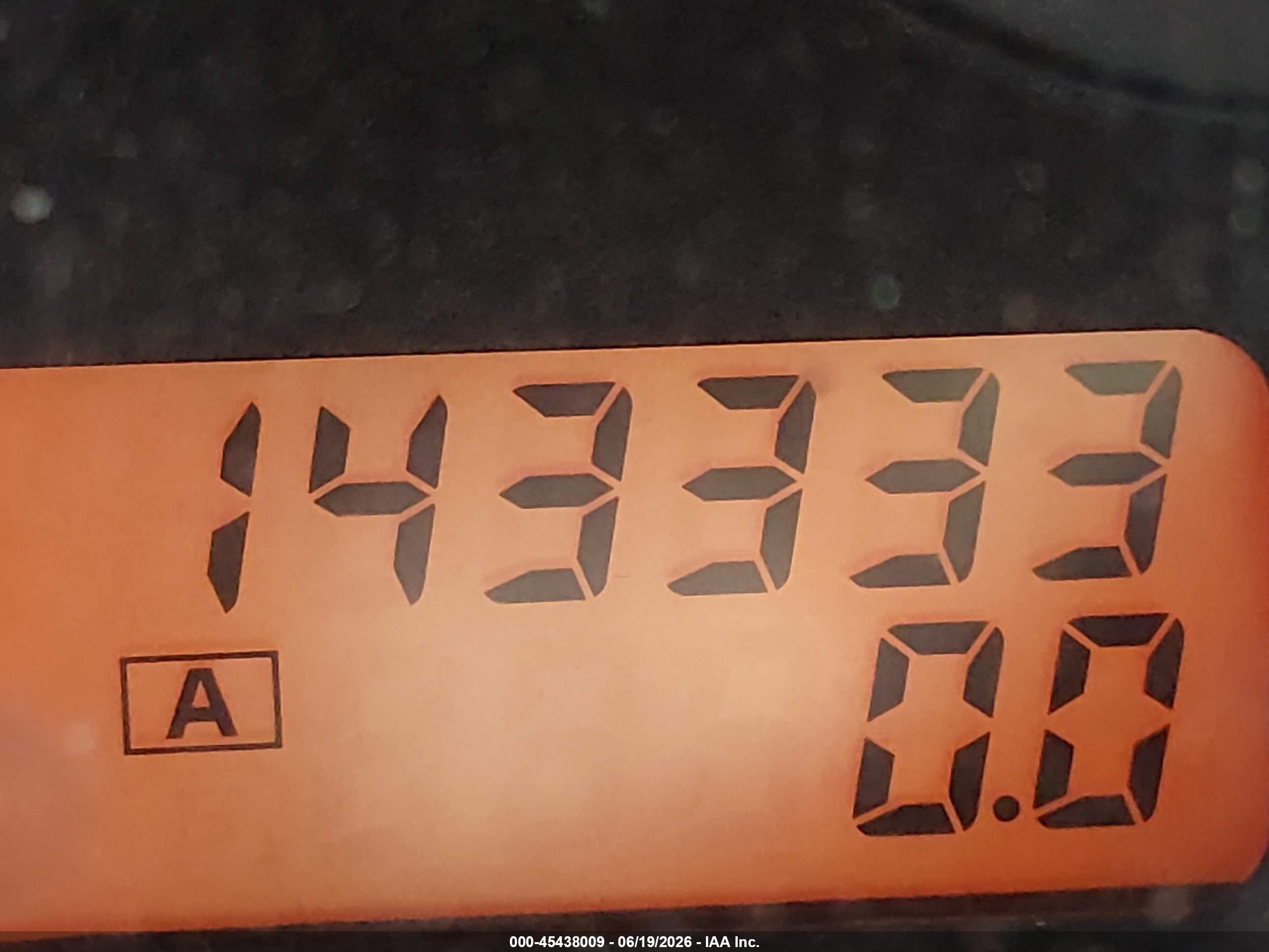 2012 Nissan Versa 1.8 S Red vin: 3N1BC1CP2CK224398