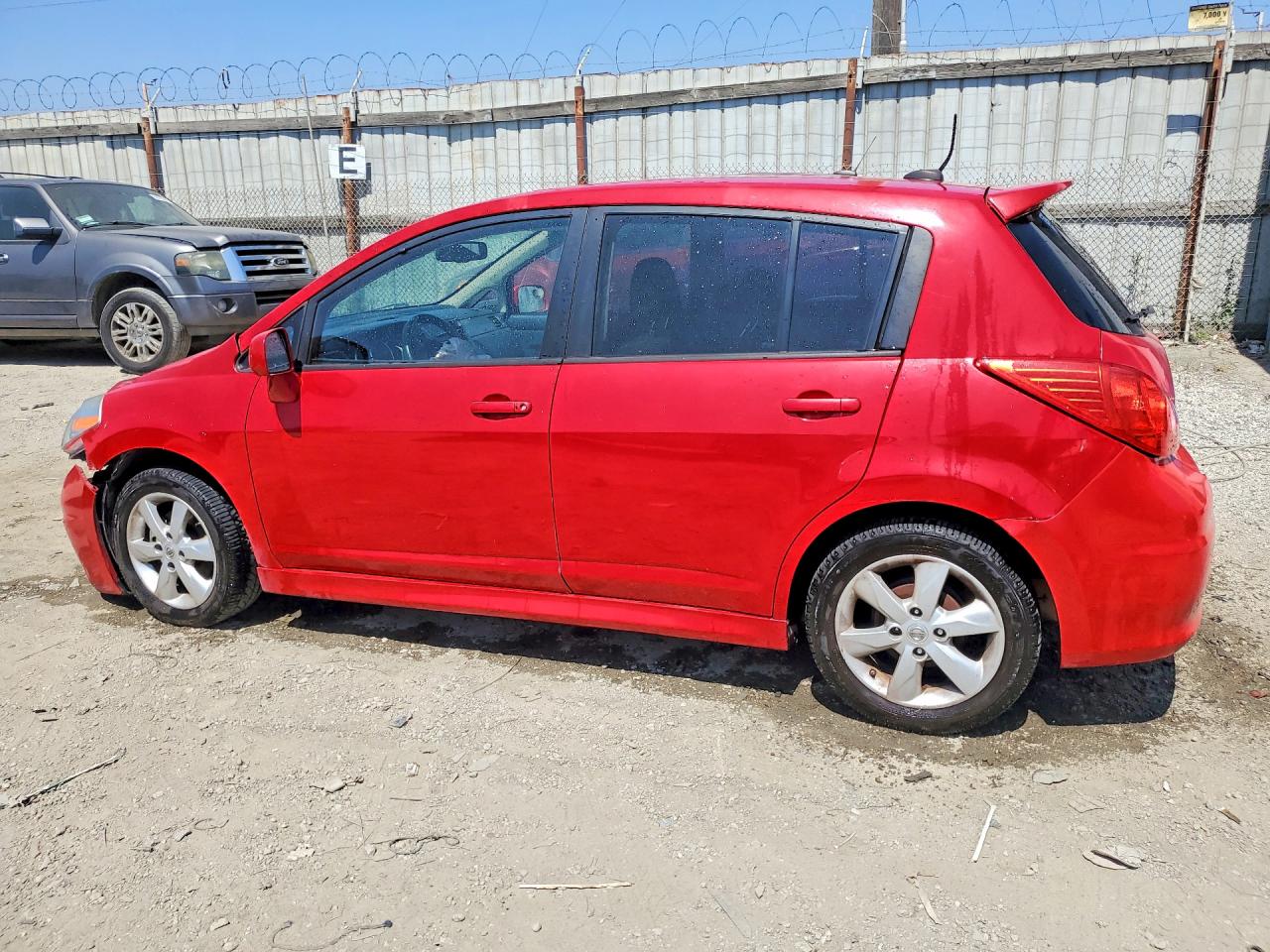 2012 Nissan Versa Red vin: 3N1BC1CP2CK252086