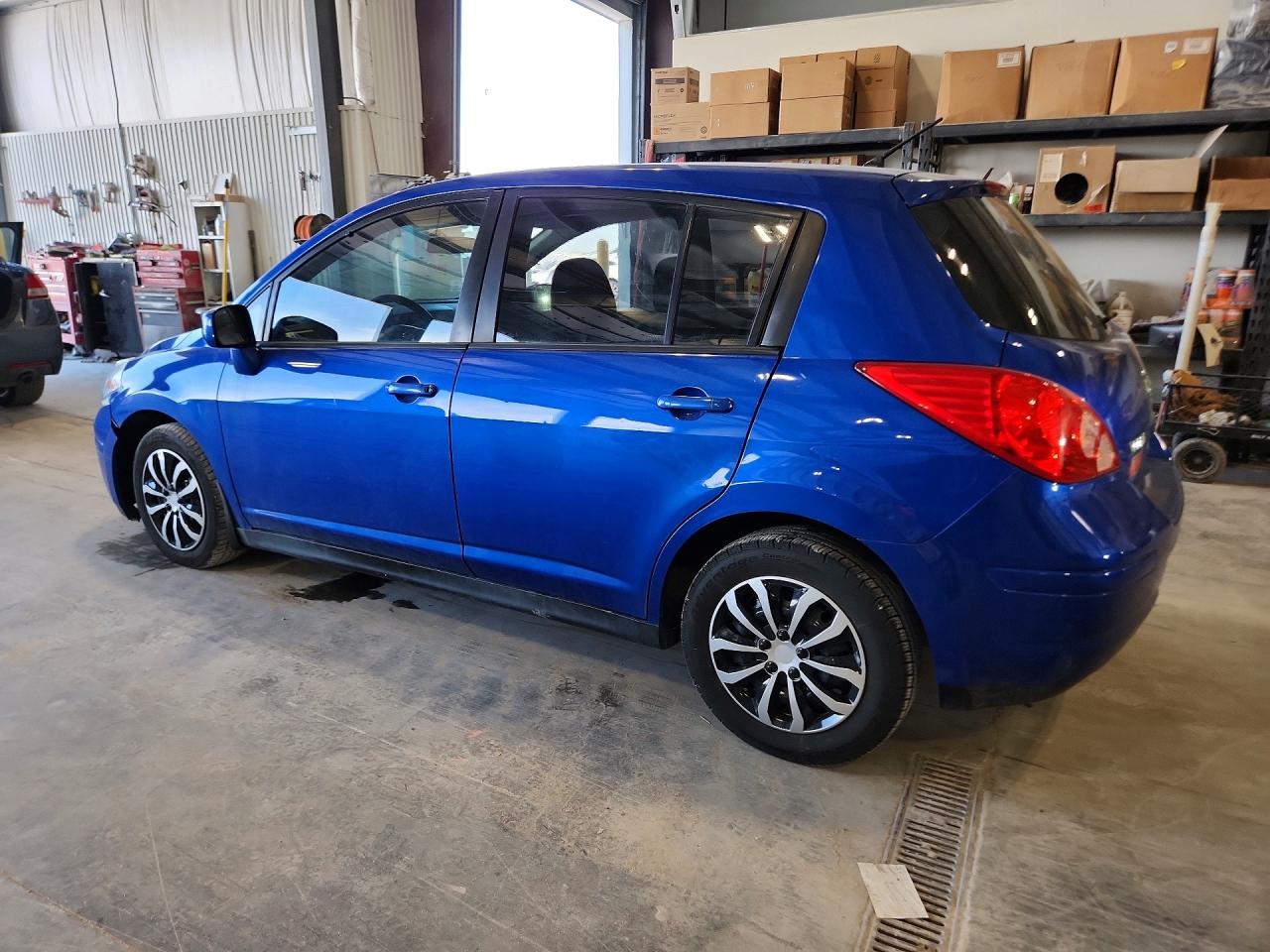 2012 Nissan Versa 1.8 S Blue vin: 3N1BC1CP2CK265386