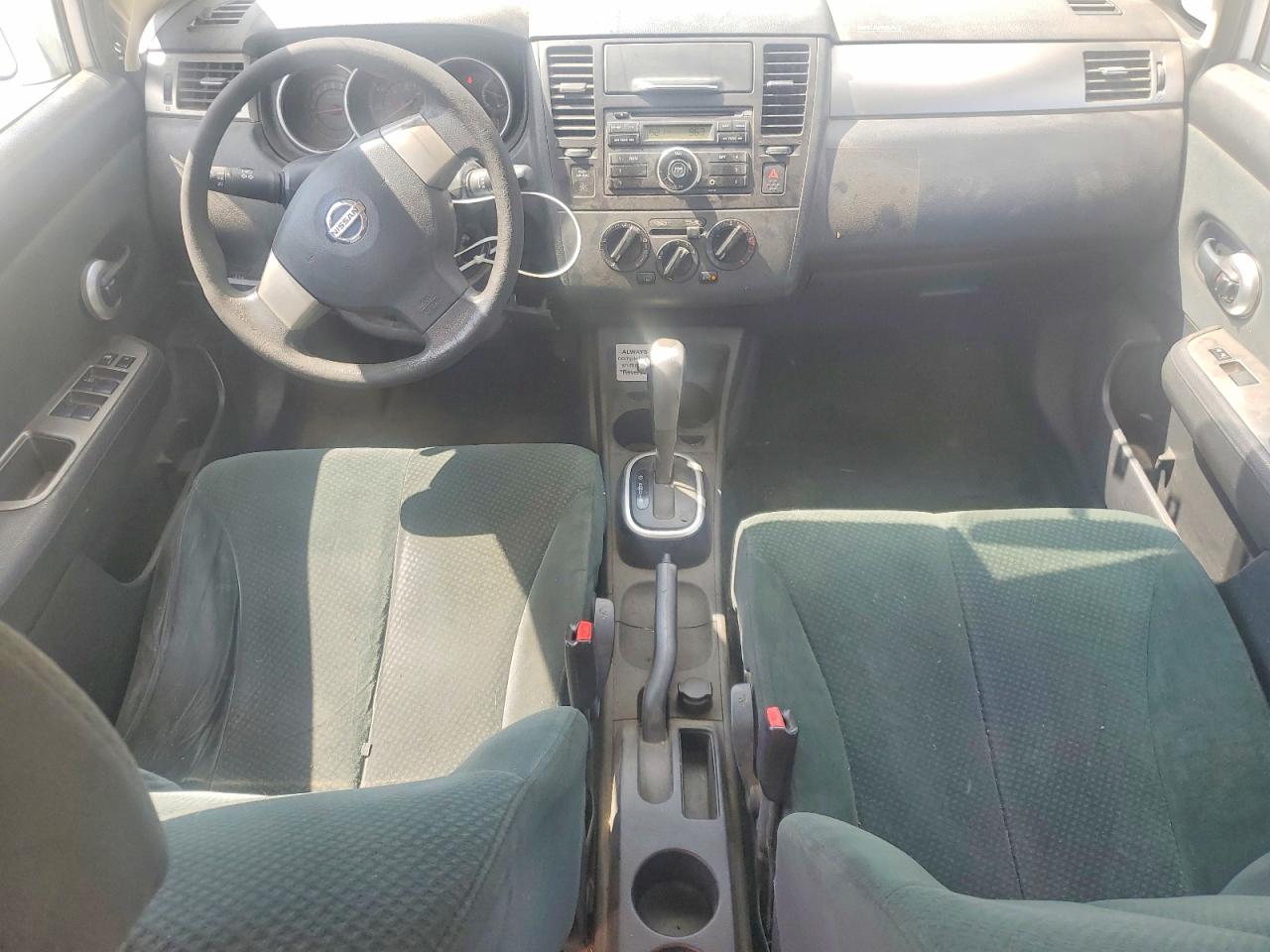 2012 Nissan Versa 1.8 S Белый vin: 3N1BC1CP2CK285587