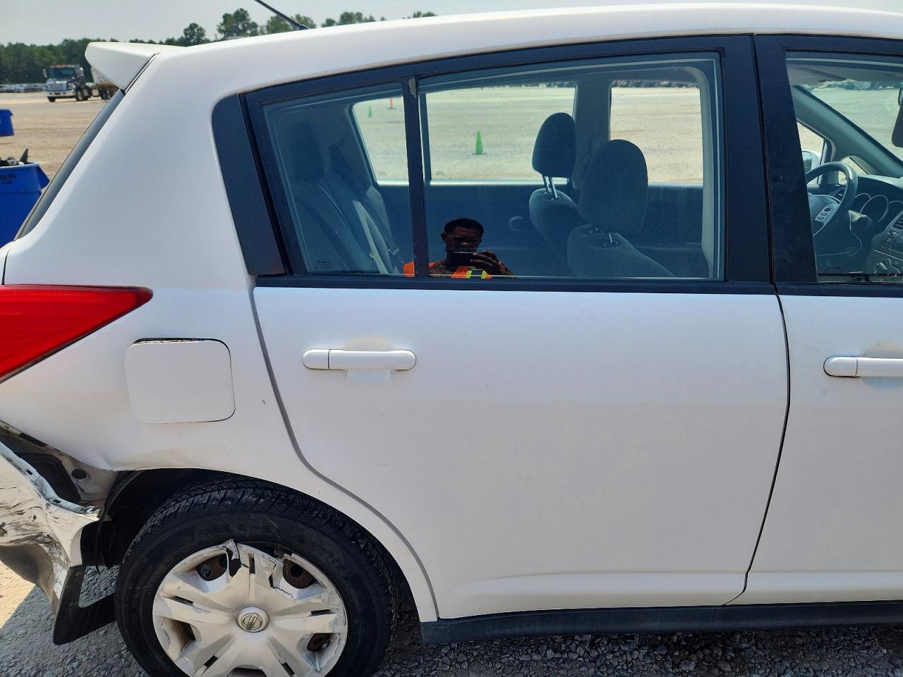 2012 Nissan Versa 1.8 S White vin: 3N1BC1CP2CK295472