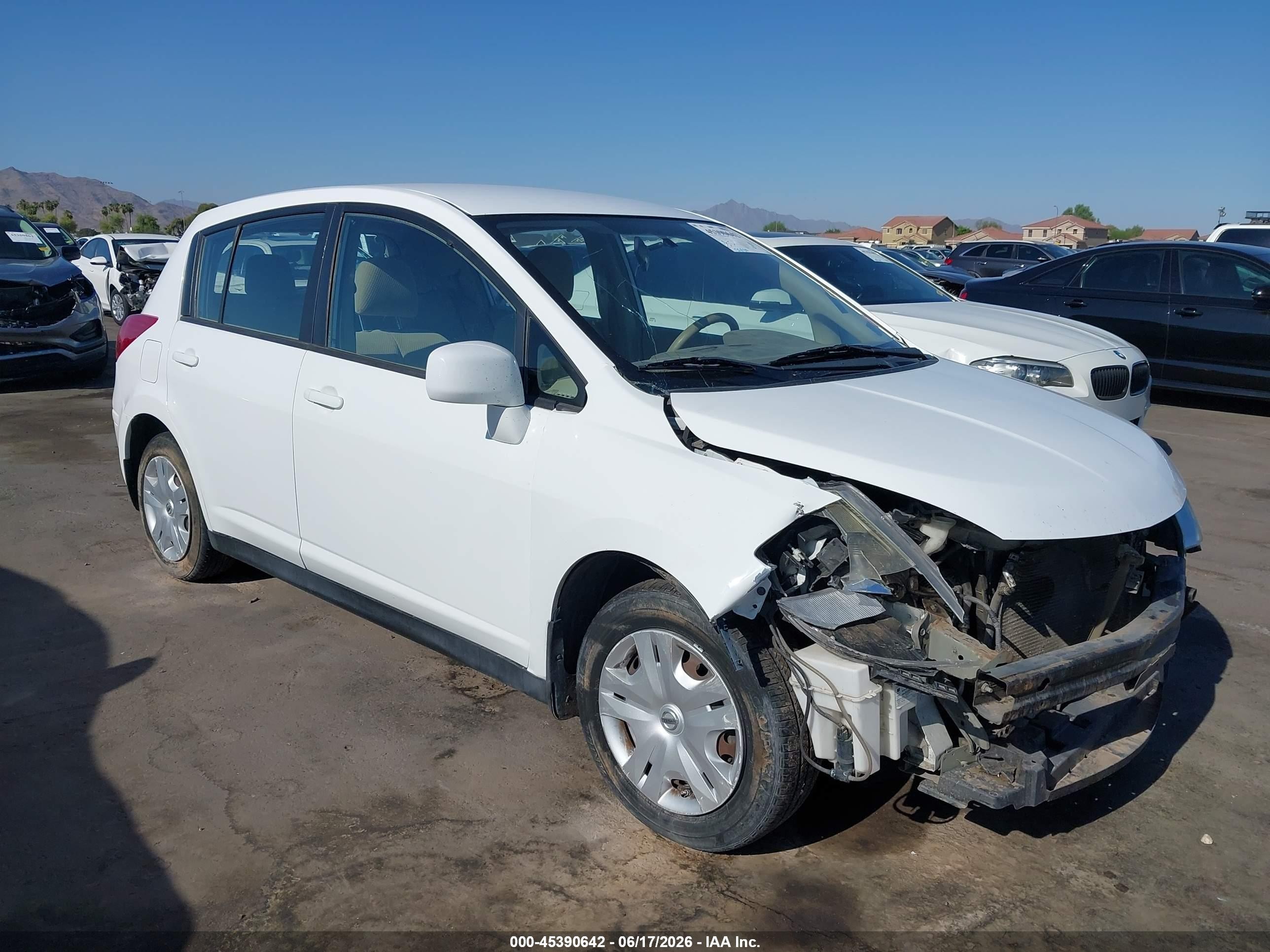 2012 Nissan Versa 1.8 S White vin: 3N1BC1CP2CK298209