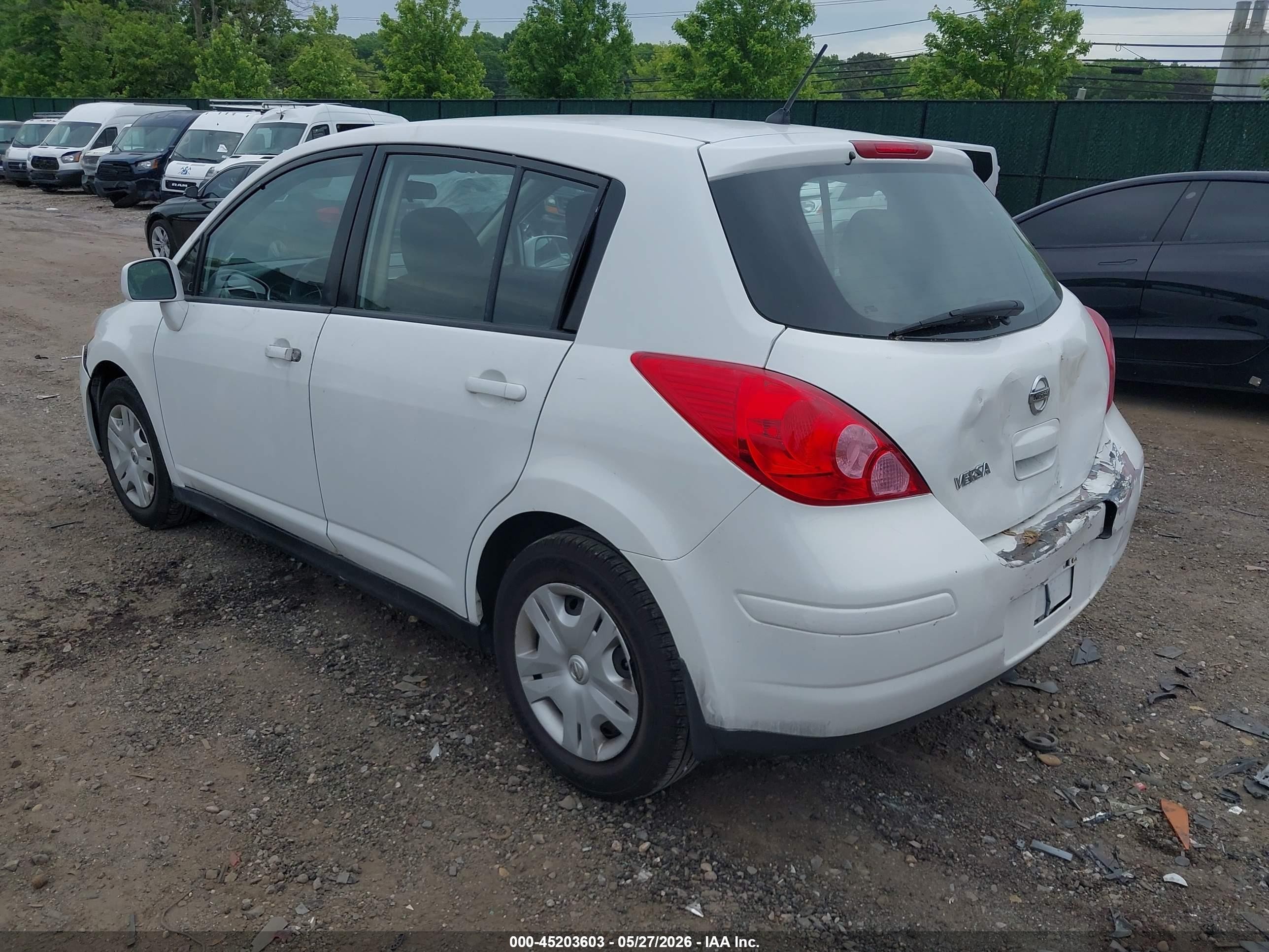 2012 Nissan Versa 1.8 S White vin: 3N1BC1CP2CK805903