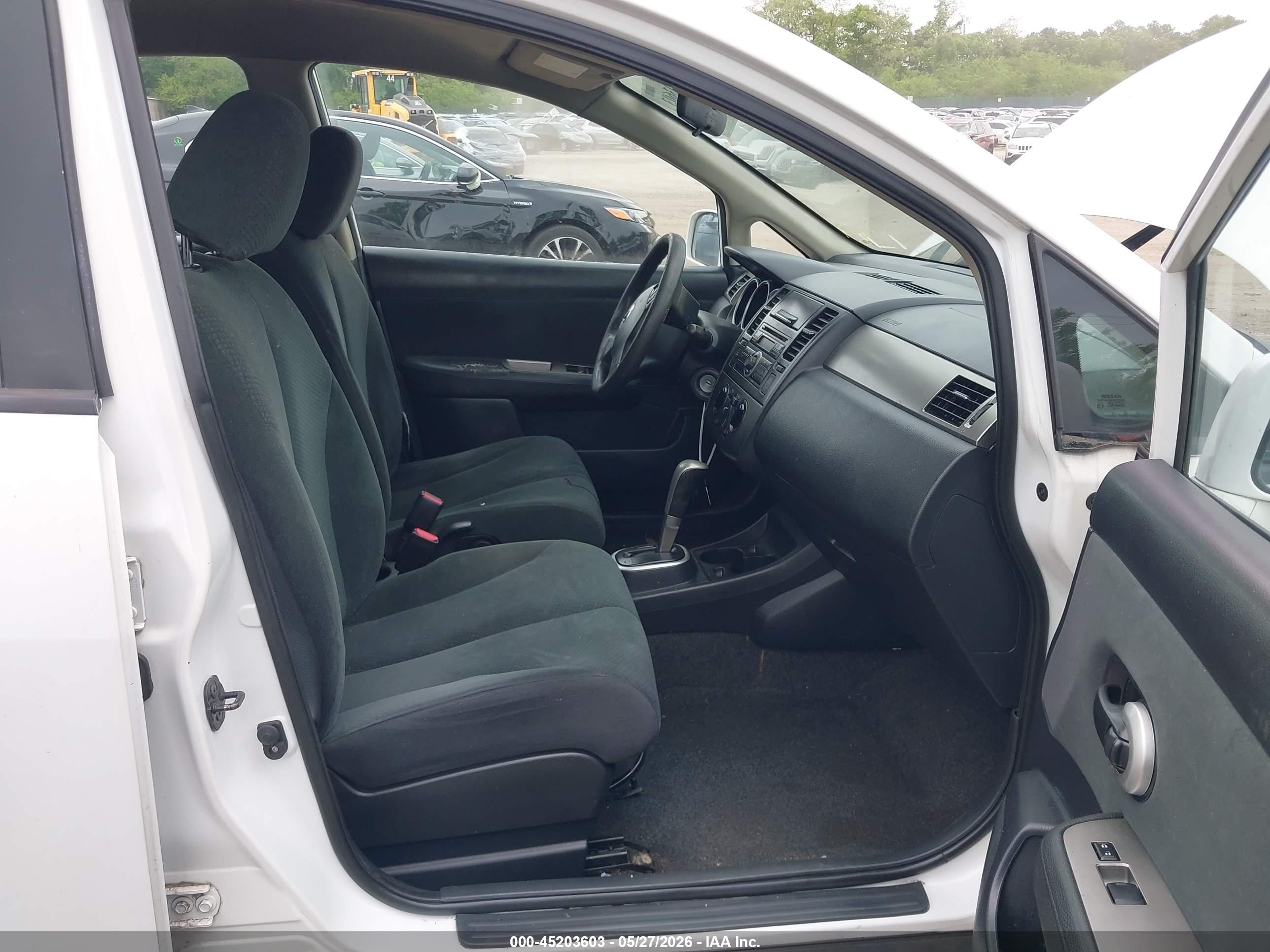 2012 Nissan Versa 1.8 S White vin: 3N1BC1CP2CK805903