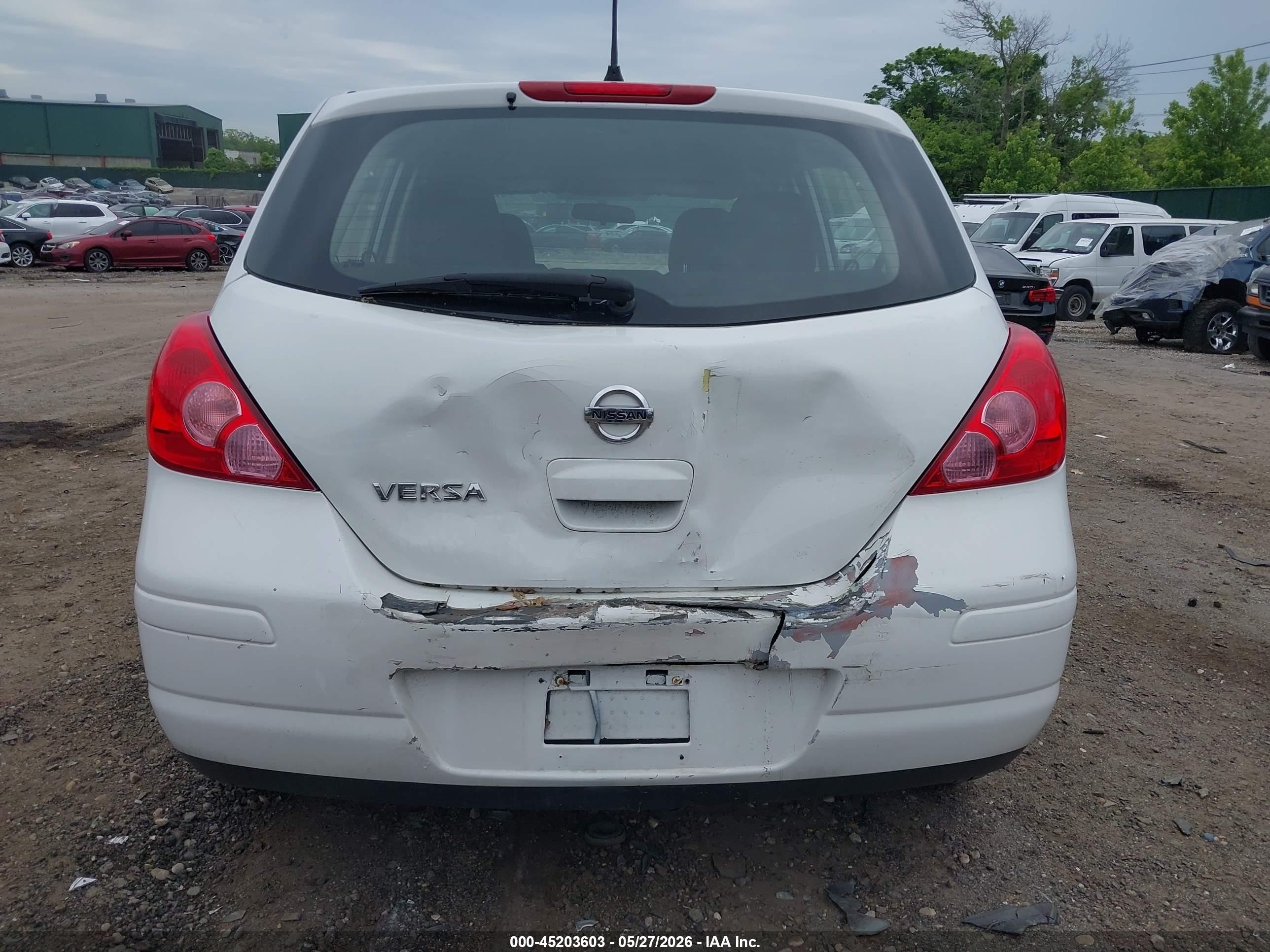 2012 Nissan Versa 1.8 S White vin: 3N1BC1CP2CK805903
