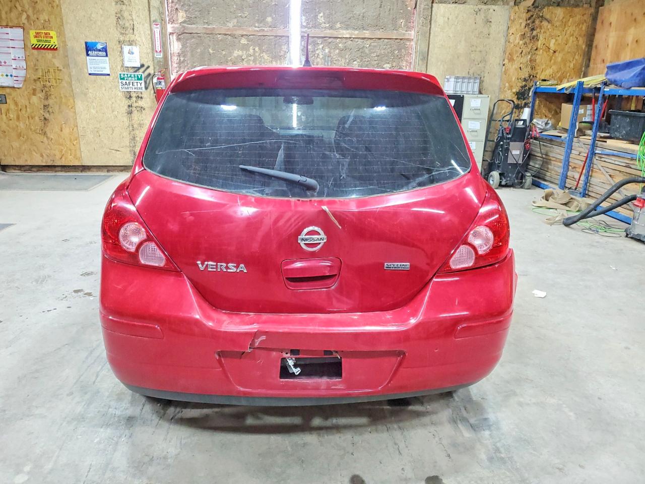 2012 Nissan Versa 1.8 S Red vin: 3N1BC1CP2CK808719