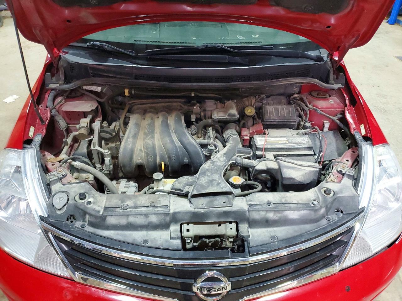 2012 Nissan Versa 1.8 S Red vin: 3N1BC1CP2CK808719